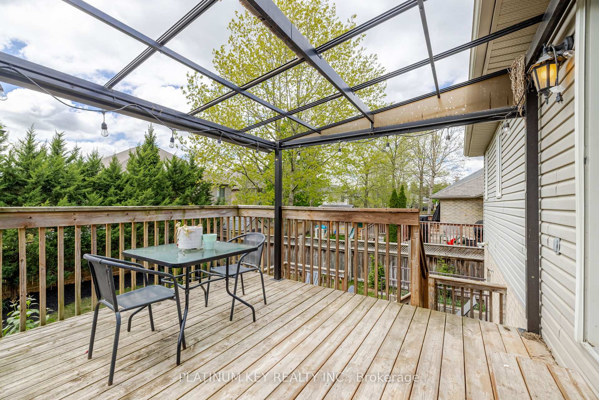 Photo 24 of 60 Bridle Path, Strathroy-Caradoc, SW — HOMEH