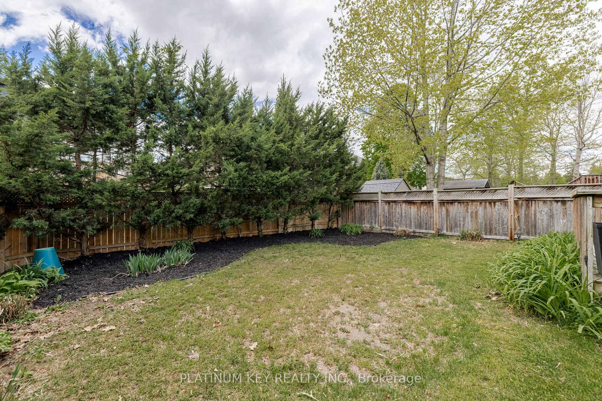Photo 29 of 60 Bridle Path, Strathroy-Caradoc, SW — HOMEH