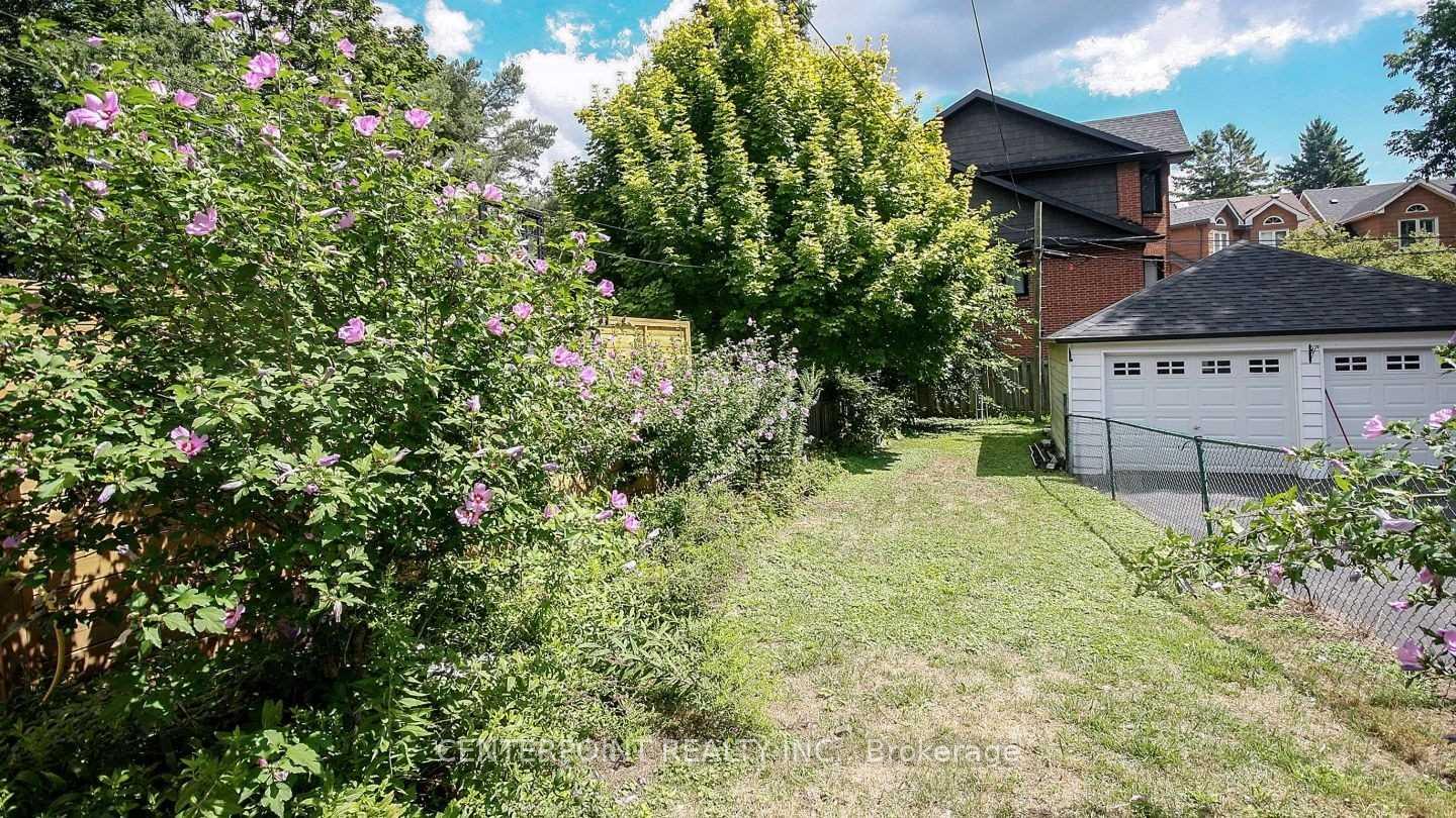Photo 18 of 23 Belle Ayre Boulevard, Toronto, Mount Pleasant East — HOMEH