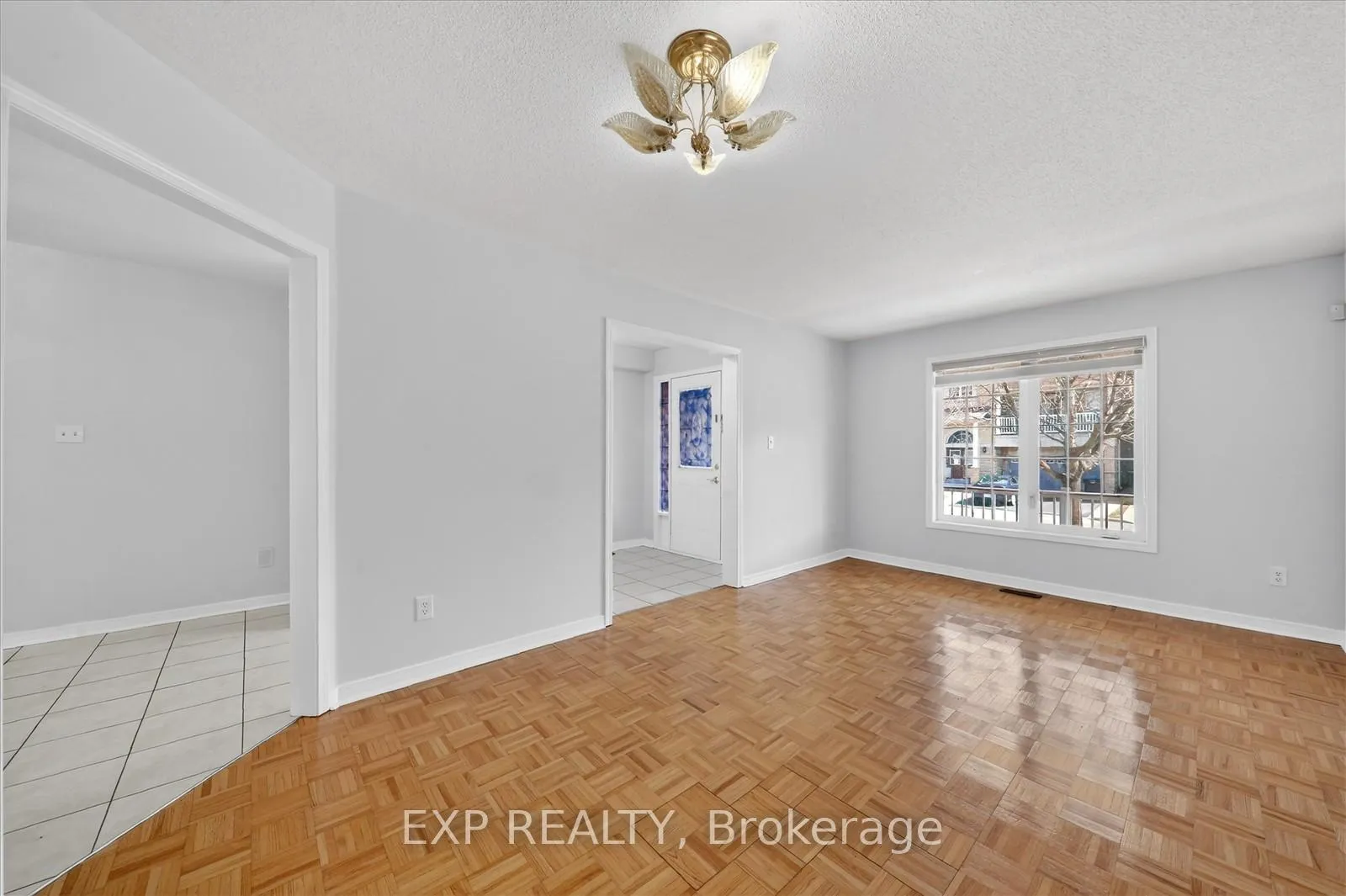 Photo 8 of 31 Cobblehill Crescent, Brampton, Bram East — HOMEH