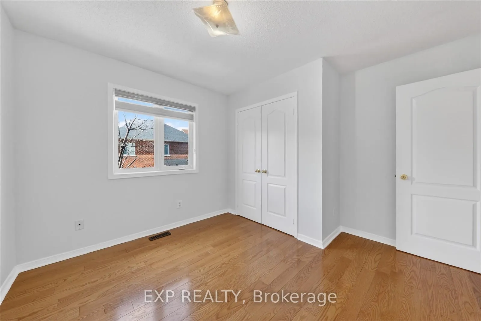 Photo 20 of 31 Cobblehill Crescent, Brampton, Bram East — HOMEH