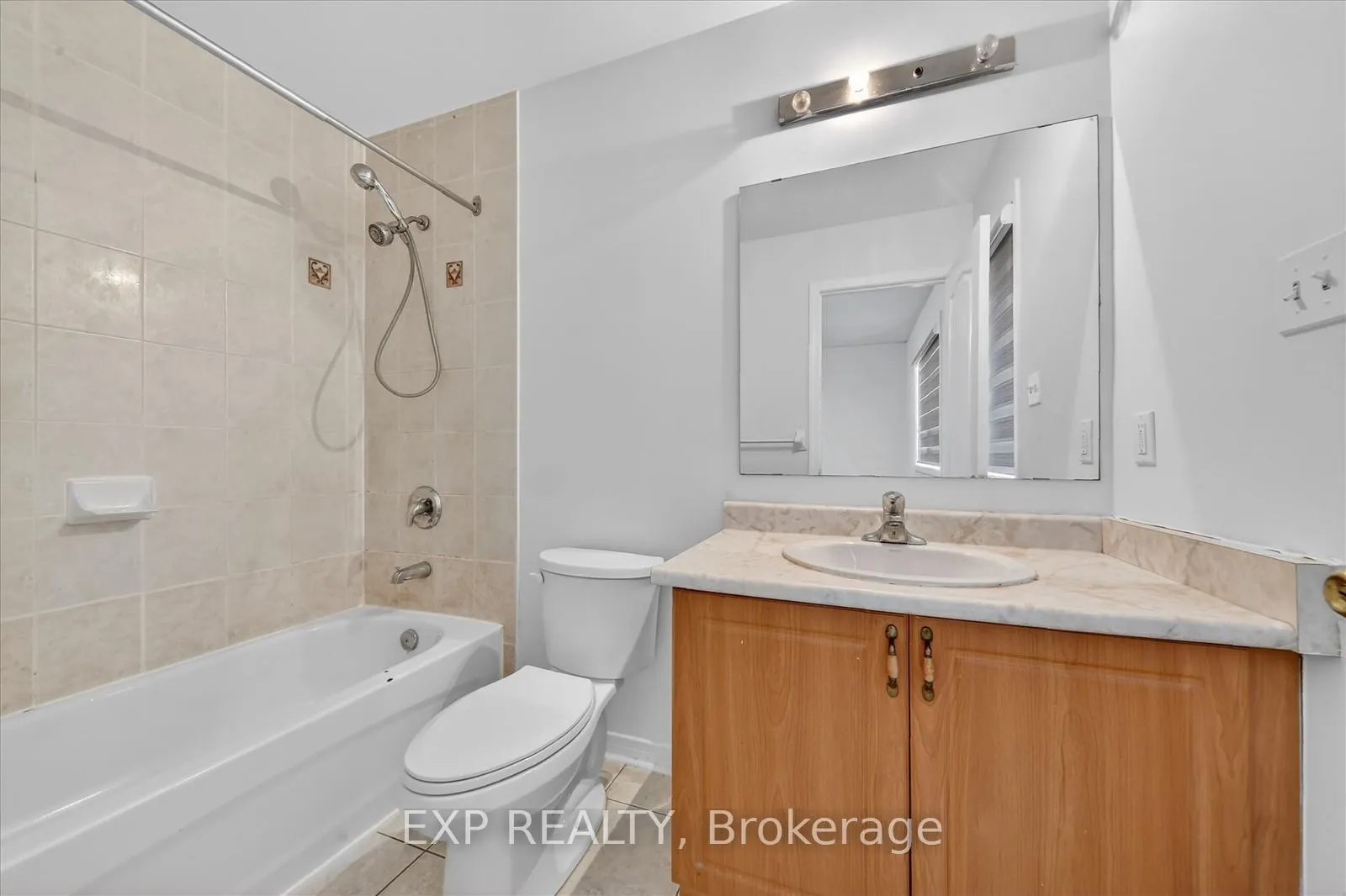 Photo 23 of 31 Cobblehill Crescent, Brampton, Bram East — HOMEH