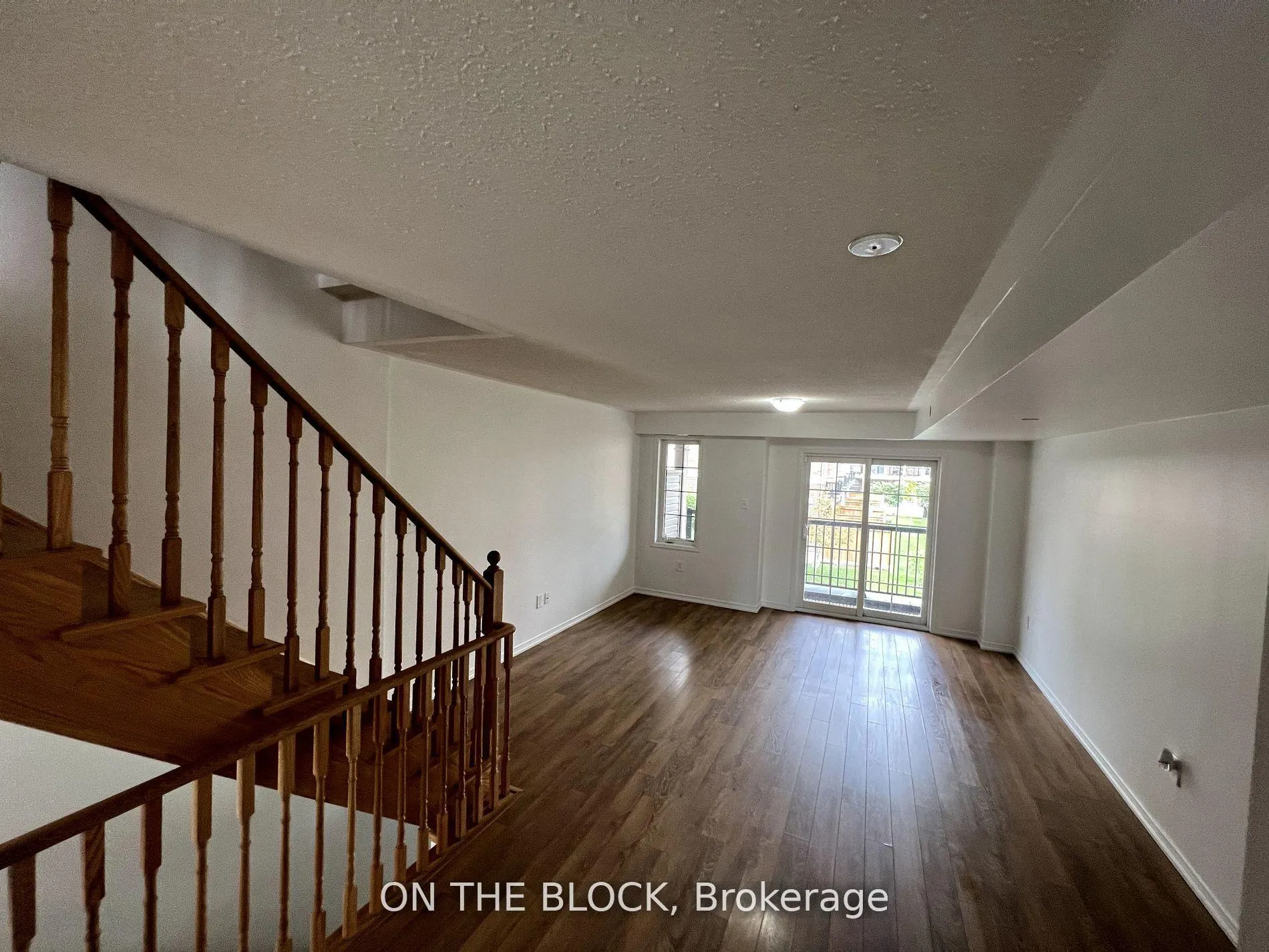 Photo 3 of 2530 rosedrop Path, Oshawa, Windfields — HOMEH