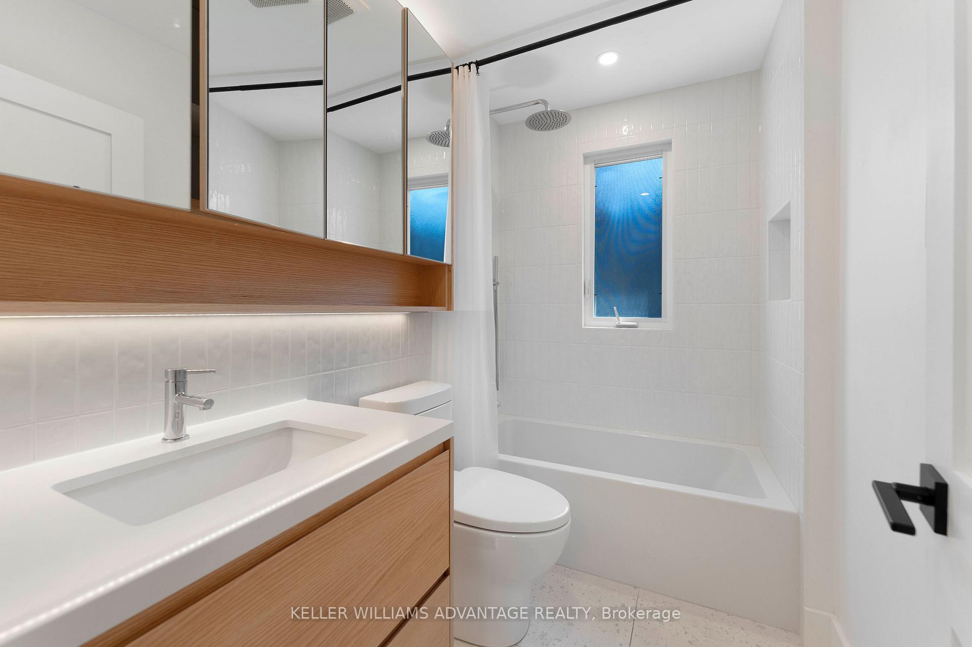 Photo 11 of 31 Hiltz Avenue, Toronto, South Riverdale — HOMEH