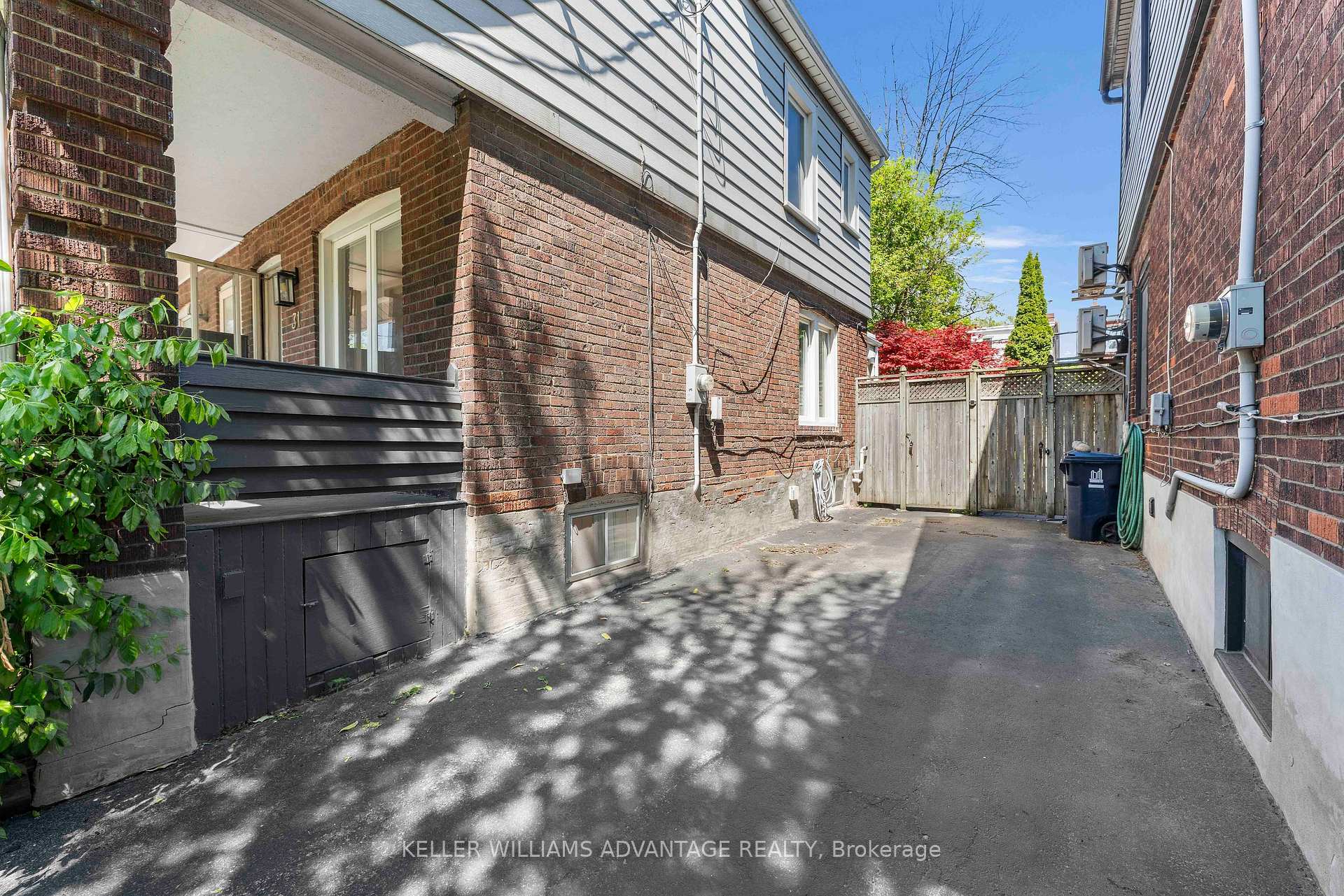 Photo 22 of 31 Hiltz Avenue, Toronto, South Riverdale — HOMEH