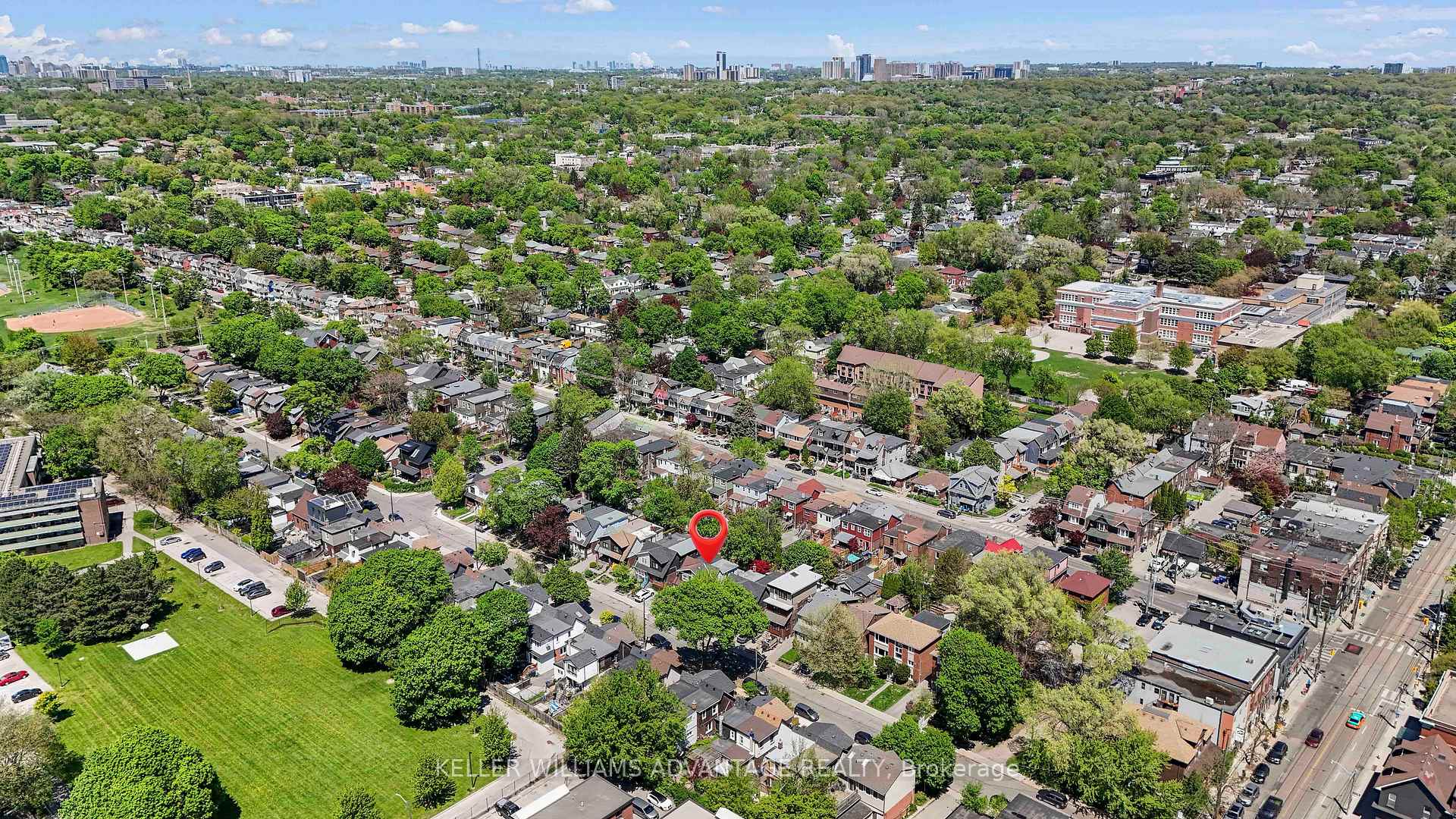Photo 23 of 31 Hiltz Avenue, Toronto, South Riverdale — HOMEH