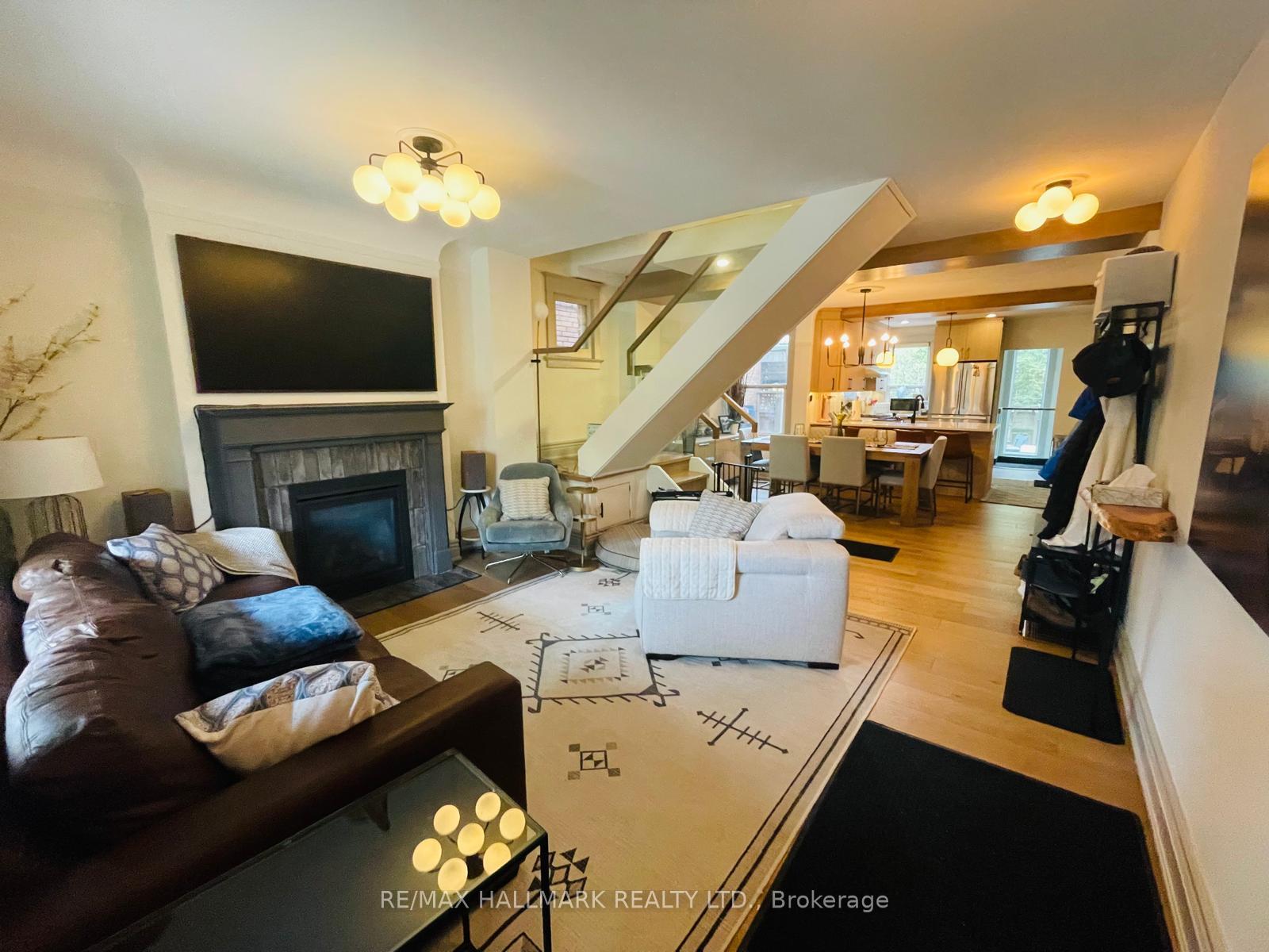 Photo 3 of Unit House, 280 Beech Avenue, Toronto, The Beaches — HOMEH