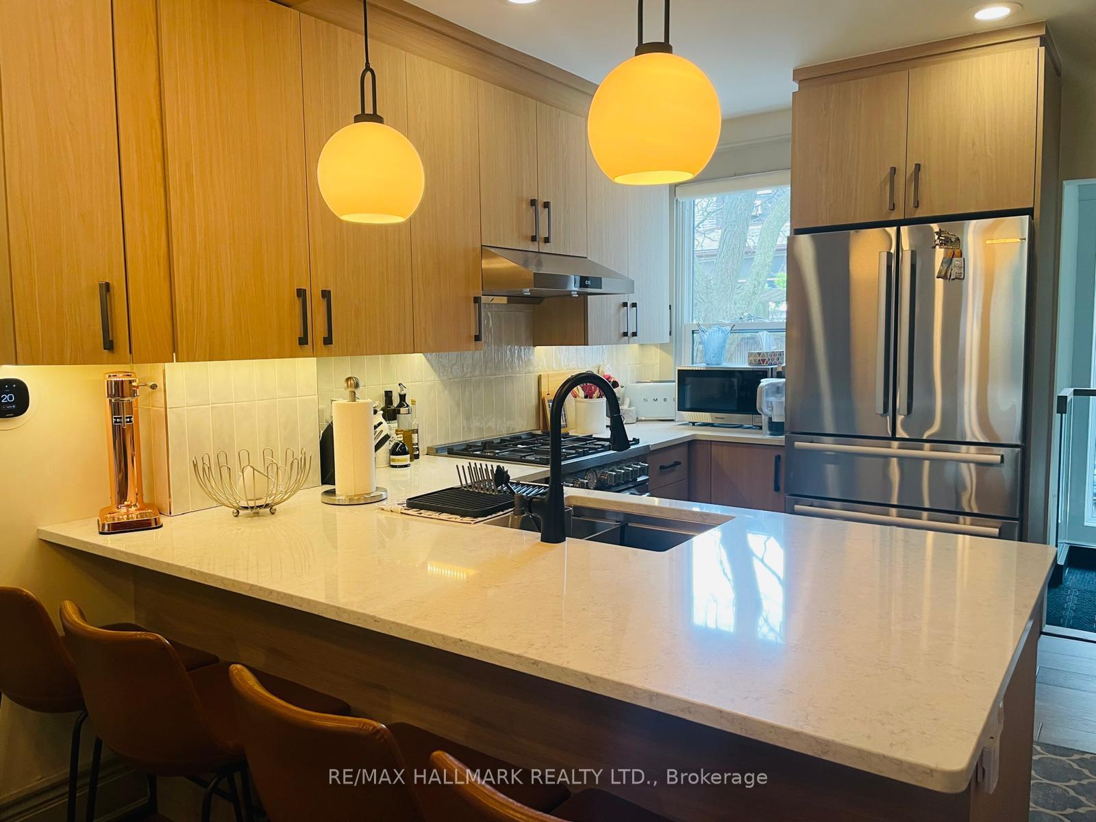 Photo 9 of Unit House, 280 Beech Avenue, Toronto, The Beaches — HOMEH