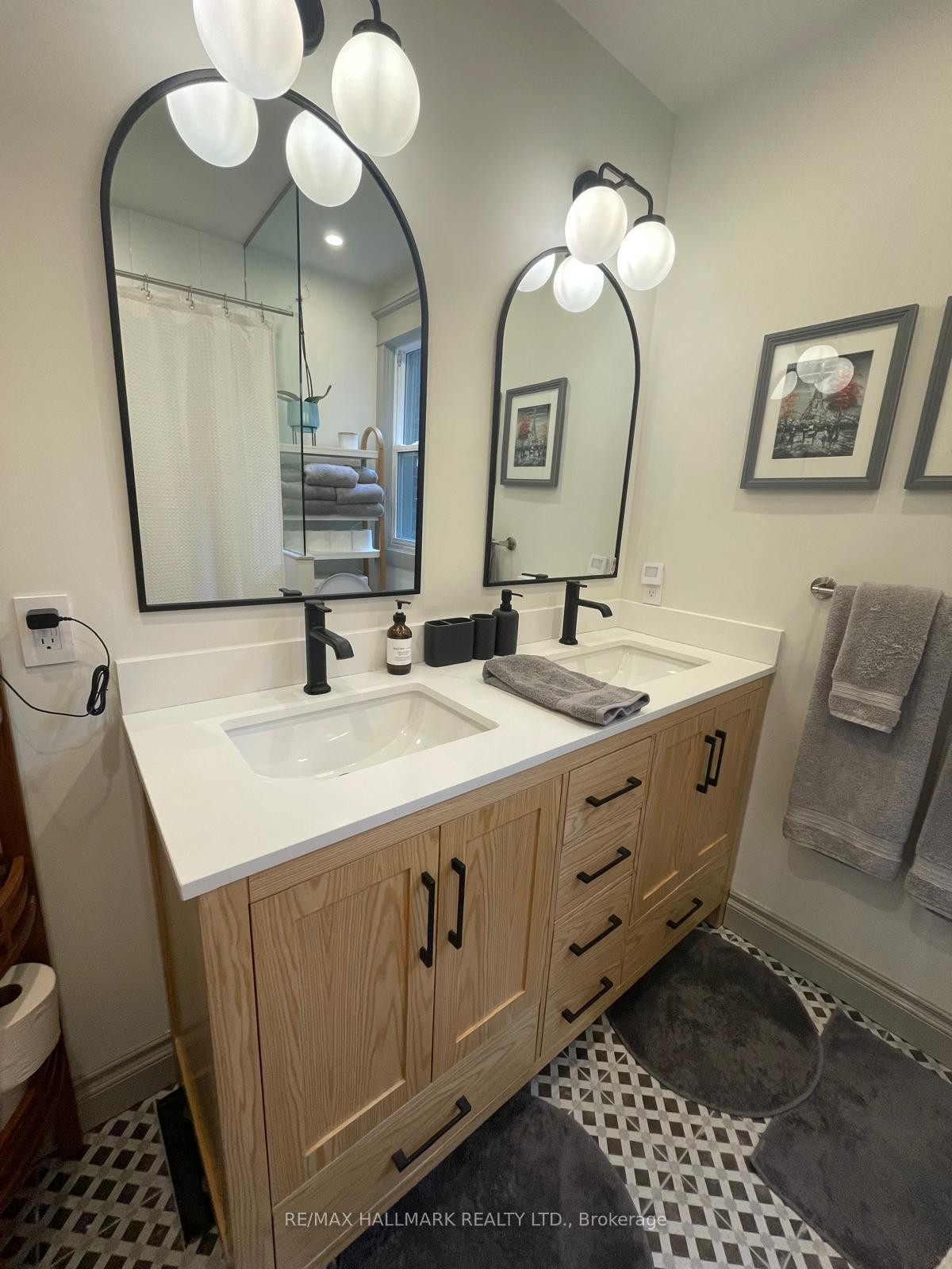 Photo 12 of Unit House, 280 Beech Avenue, Toronto, The Beaches — HOMEH