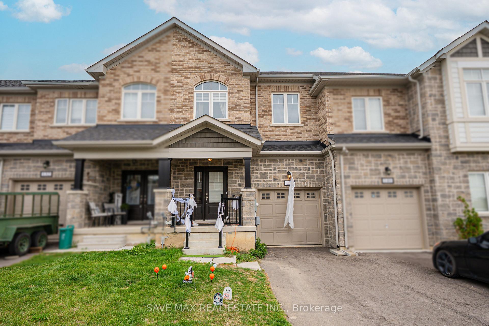 Front of 136 Sapphire Way