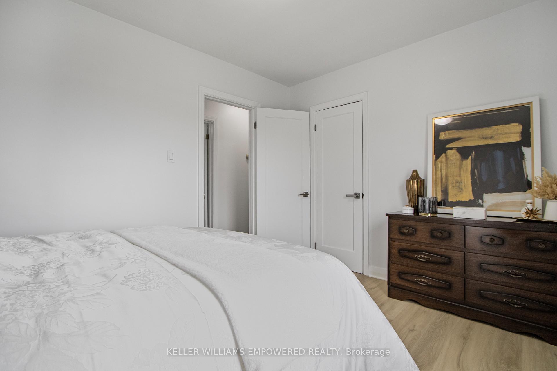 Photo 12 of 711 Bowan Street, Strathroy-Caradoc, Mount Brydges — HOMEH