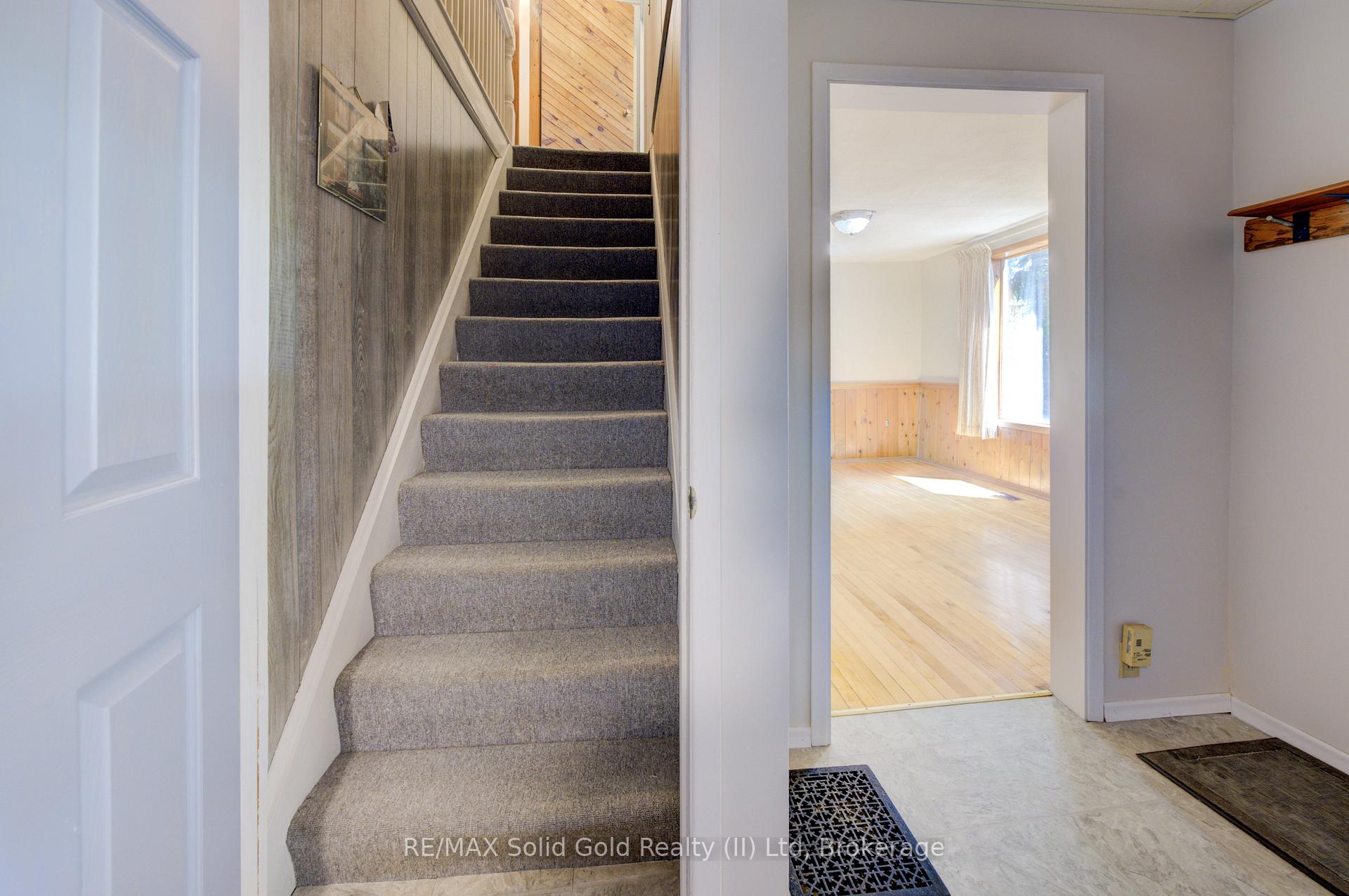 Photo 12 of 17656 Gregory Drive, Thames Centre, Wellburn — HOMEH