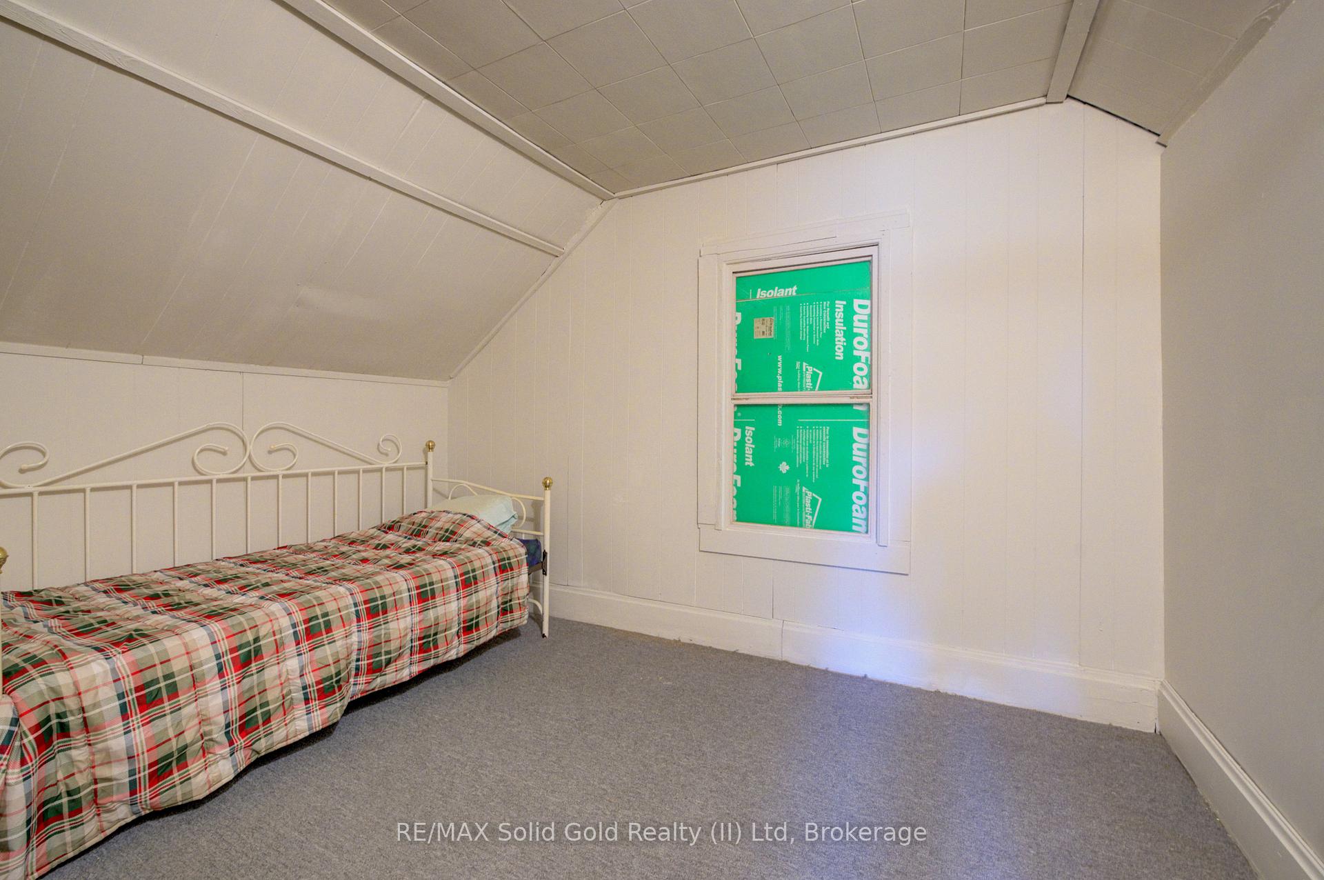 Photo 13 of 17656 Gregory Drive, Thames Centre, Wellburn — HOMEH