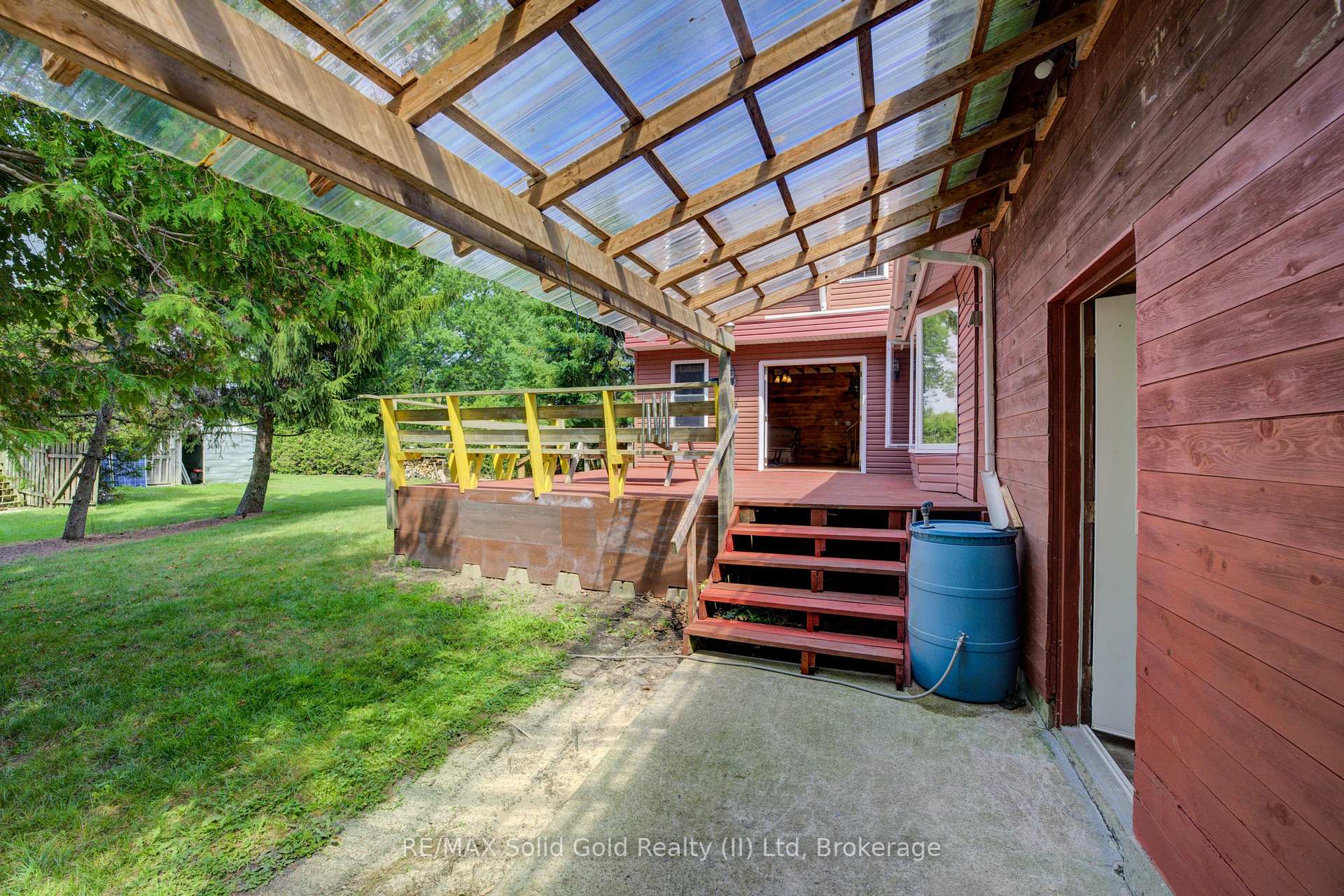 Photo 16 of 17656 Gregory Drive, Thames Centre, Wellburn — HOMEH