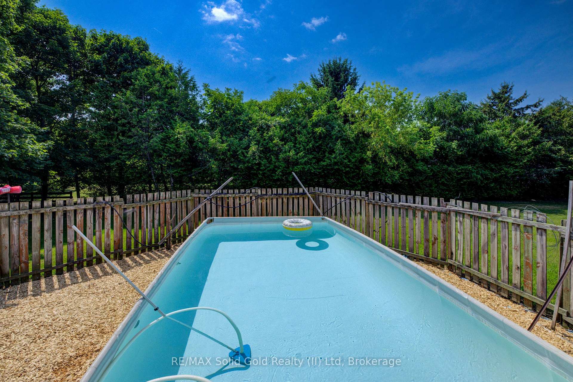 Photo 19 of 17656 Gregory Drive, Thames Centre, Wellburn — HOMEH