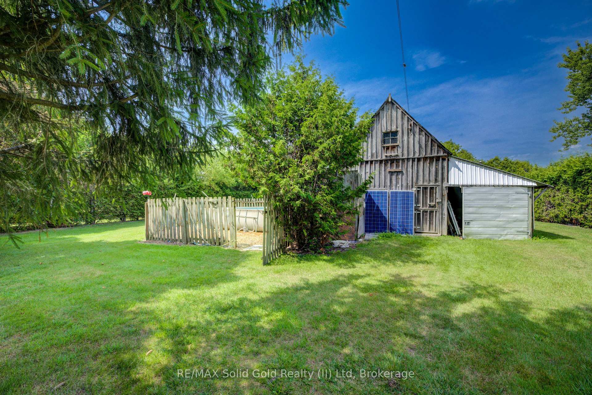 Photo 22 of 17656 Gregory Drive, Thames Centre, Wellburn — HOMEH