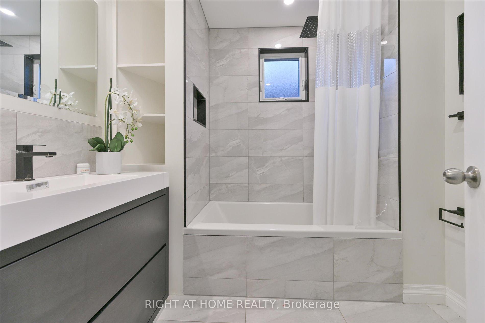 Photo 5 of 28 Baltic Avenue, Toronto, Danforth — HOMEH