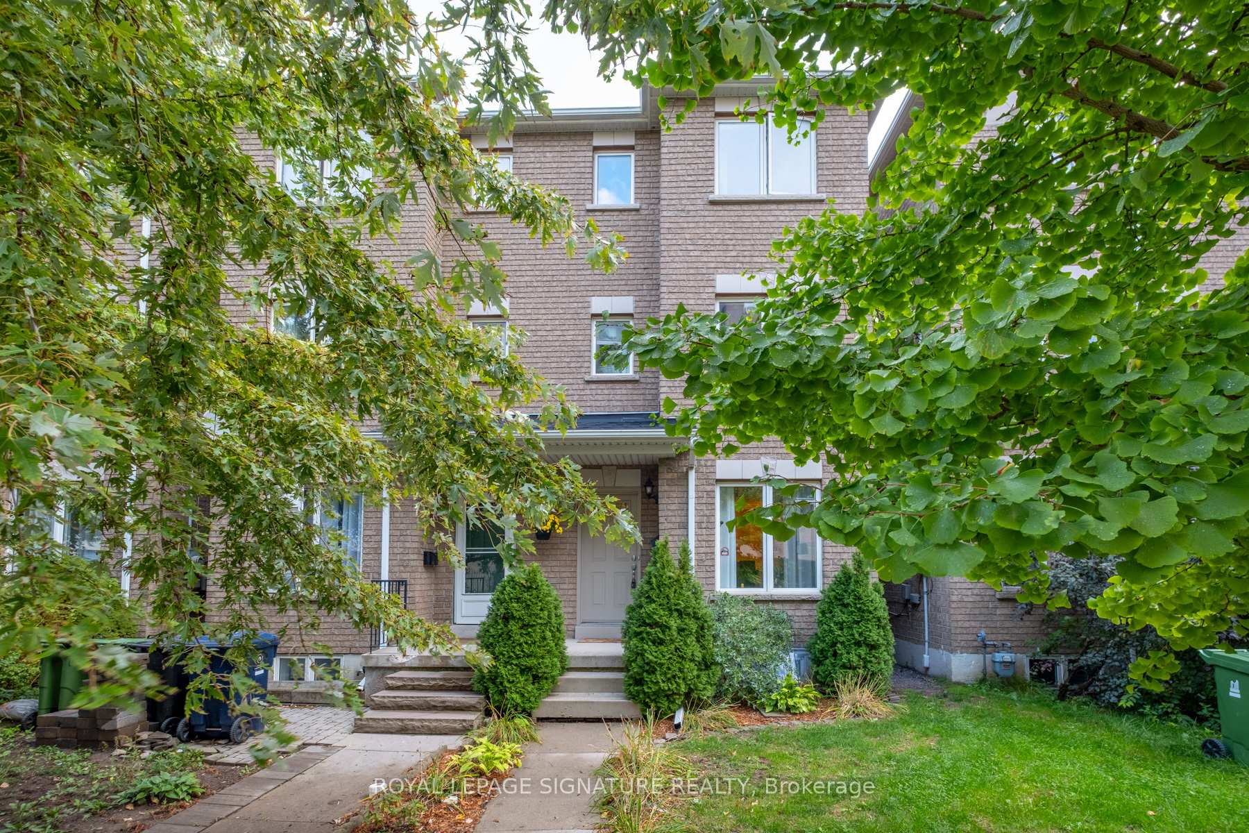 Front of 21 Trent Avenue