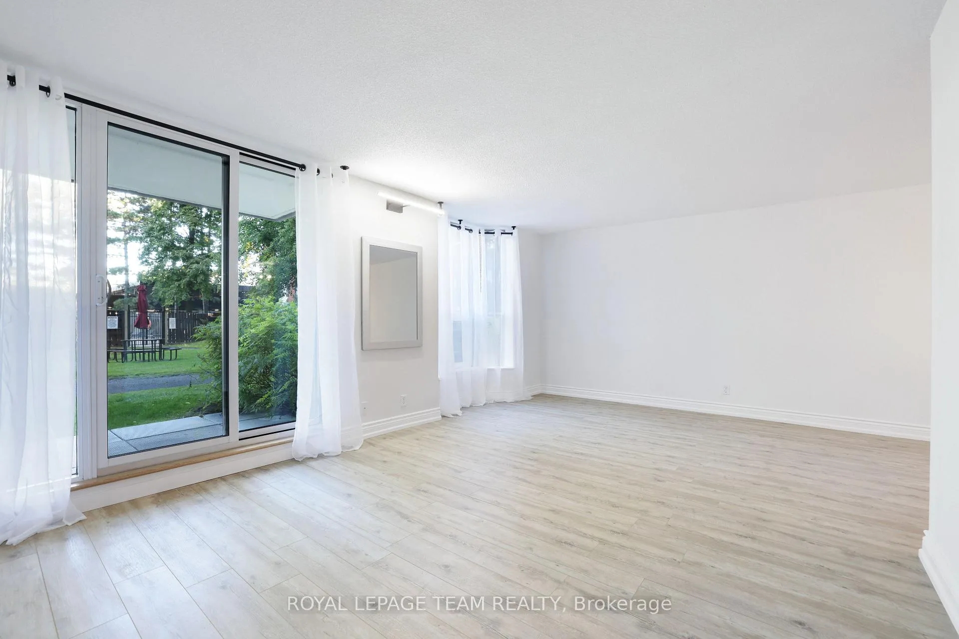 Photo 10 of Unit 113, 2951 Riverside Drive, Ottawa, Mooneys Bay/Riverside Park — HOMEH