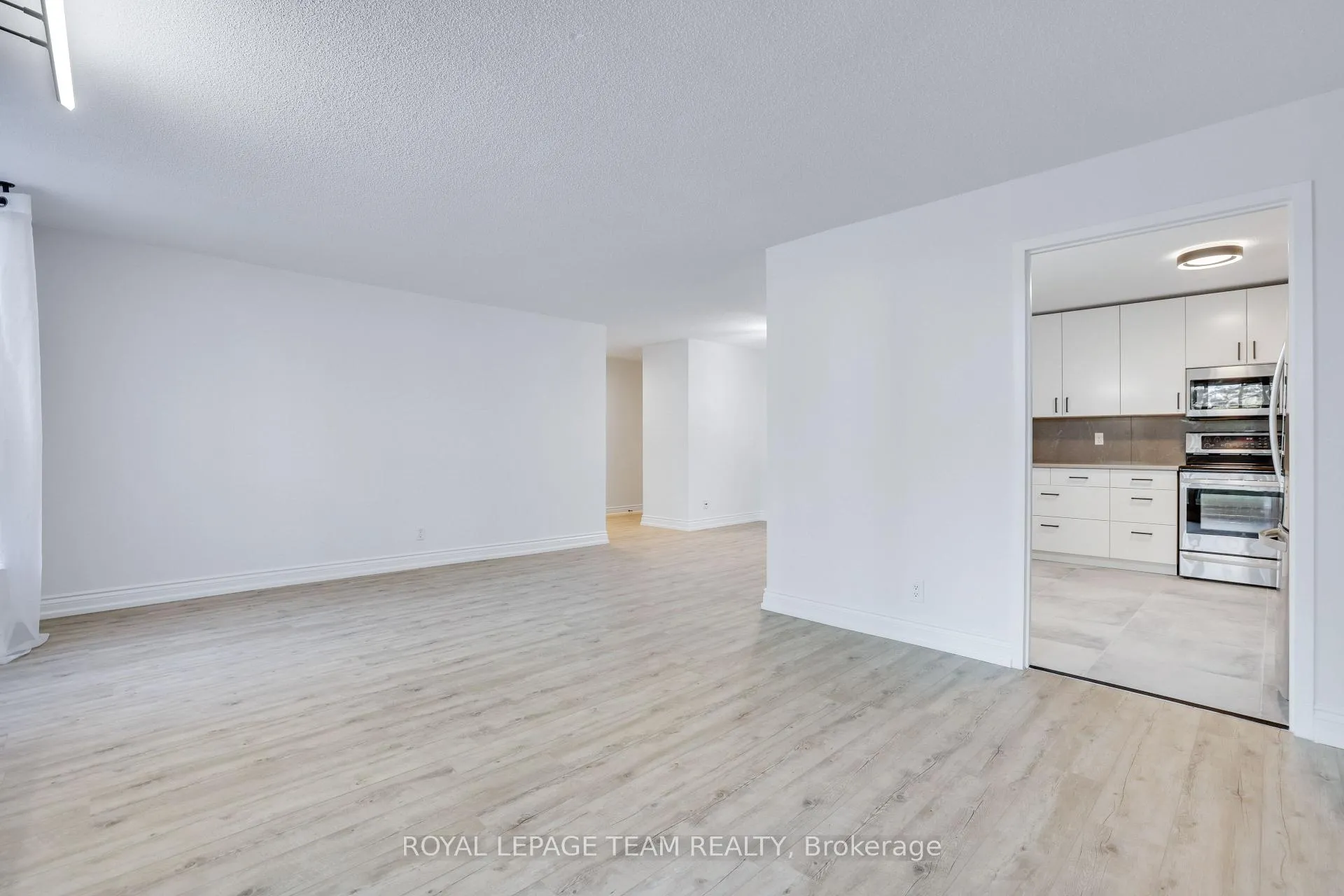 Photo 12 of Unit 113, 2951 Riverside Drive, Ottawa, Mooneys Bay/Riverside Park — HOMEH