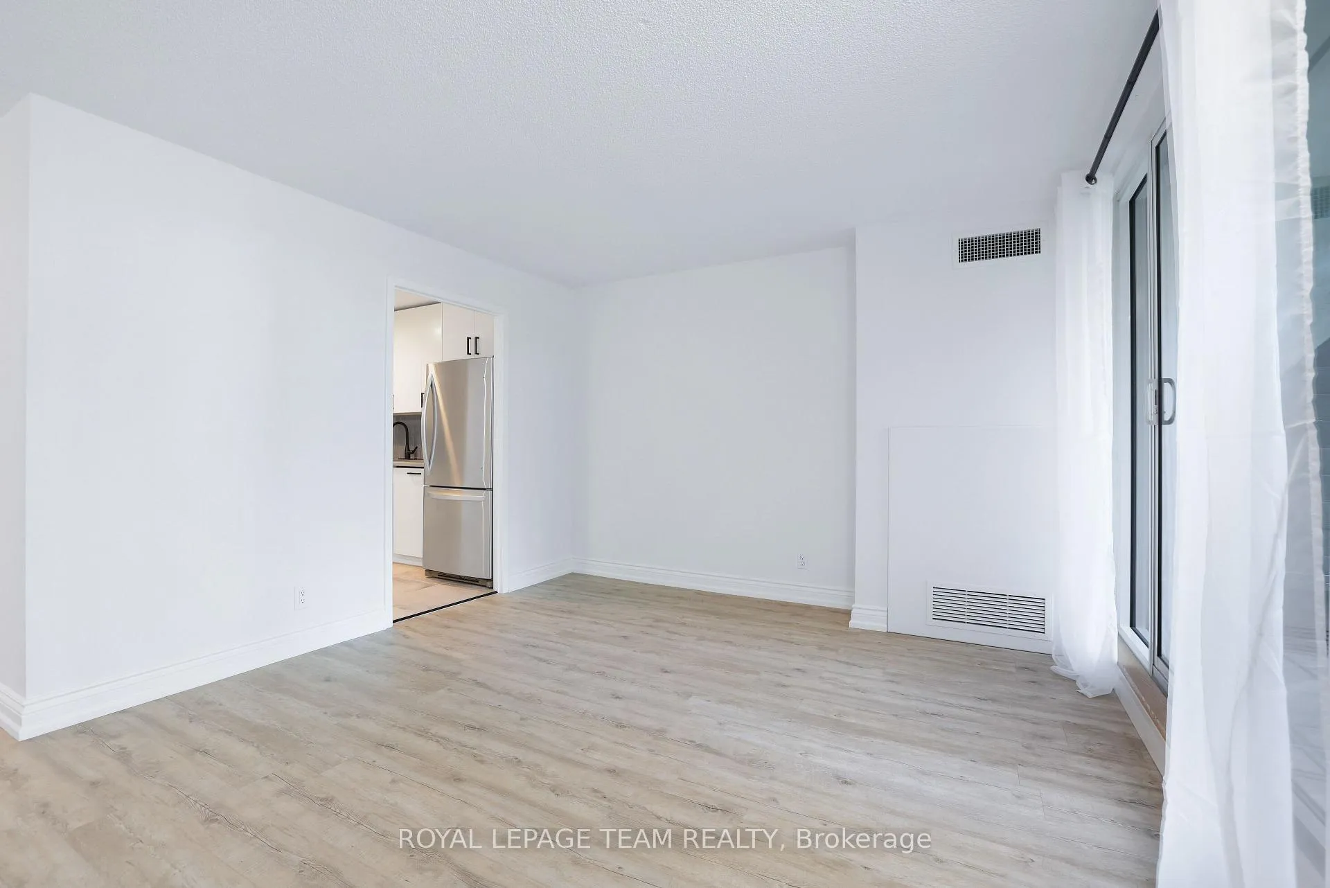 Photo 14 of Unit 113, 2951 Riverside Drive, Ottawa, Mooneys Bay/Riverside Park — HOMEH