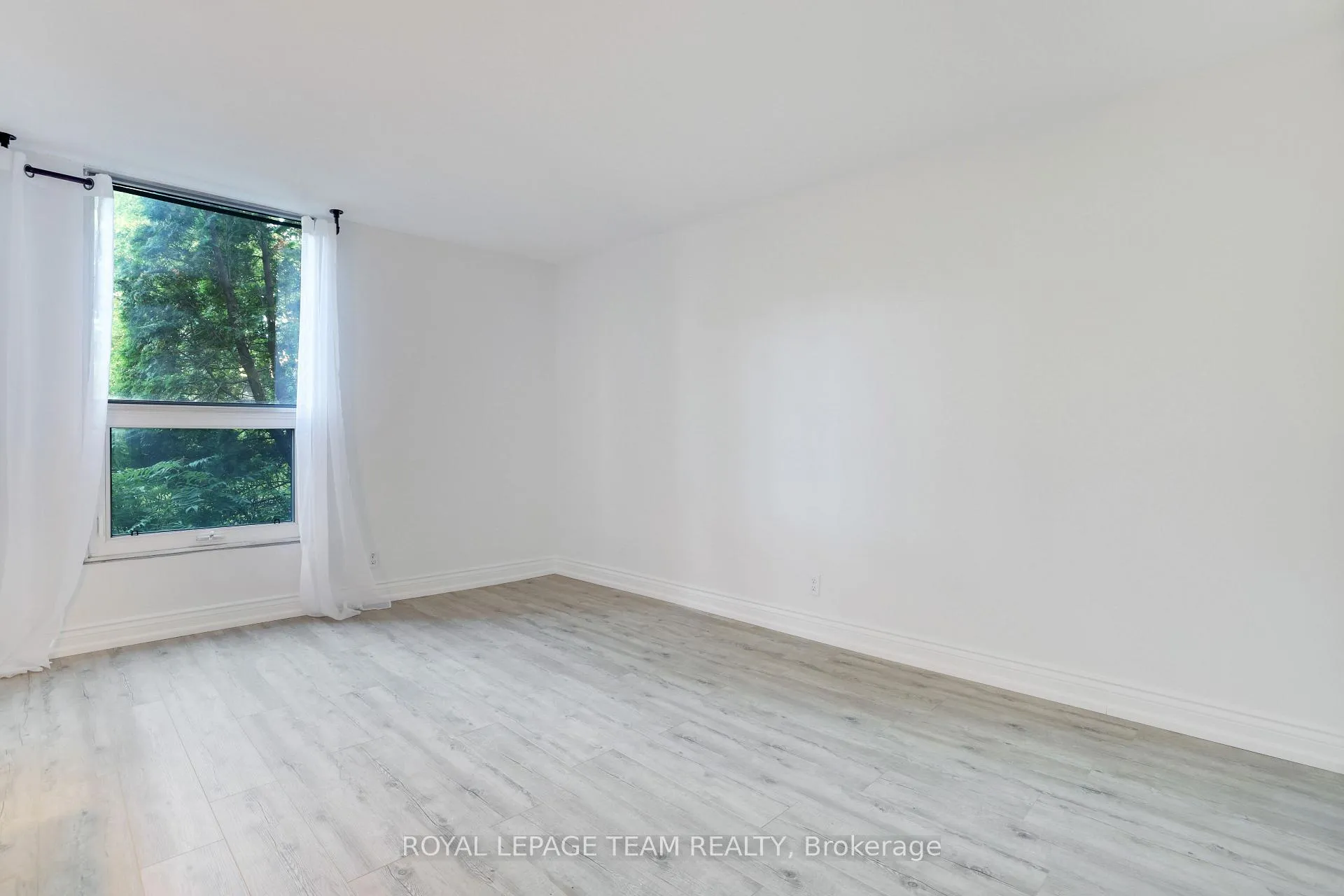 Photo 21 of Unit 113, 2951 Riverside Drive, Ottawa, Mooneys Bay/Riverside Park — HOMEH