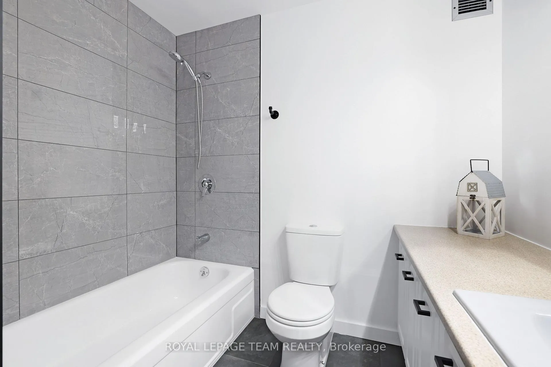 Photo 24 of Unit 113, 2951 Riverside Drive, Ottawa, Mooneys Bay/Riverside Park — HOMEH