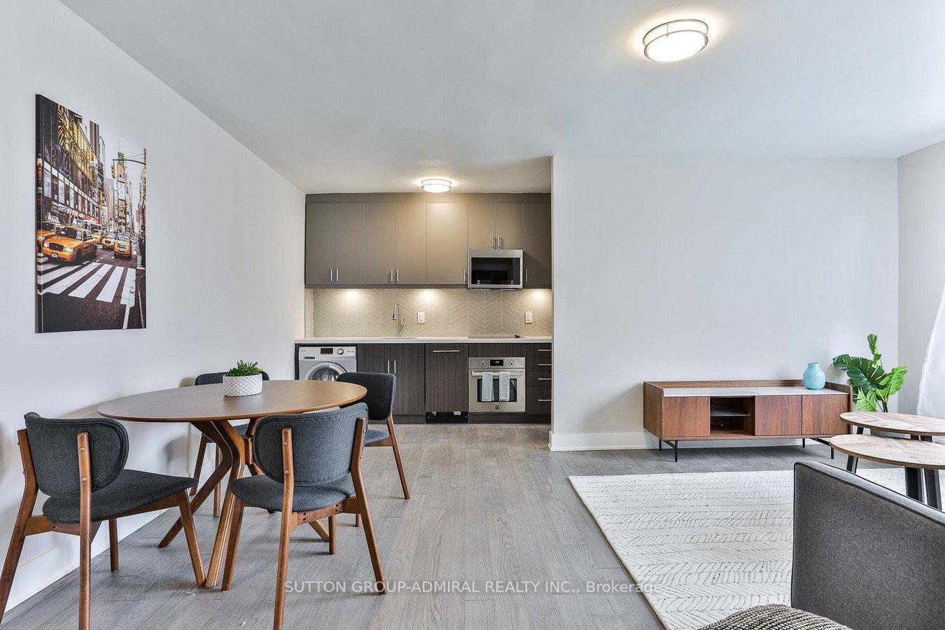 Photo 3 of Unit 21, 464 Spadina Road, Toronto, Forest Hill South — HOMEH