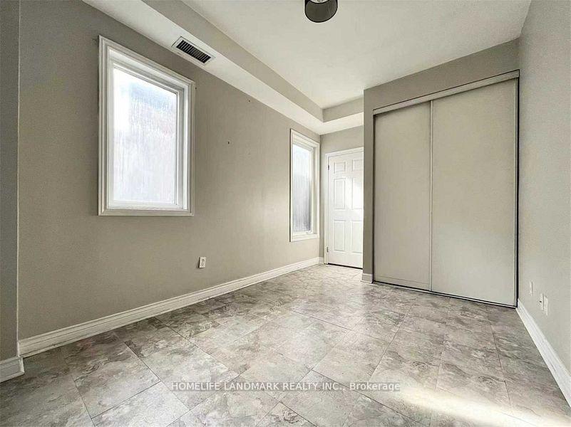 Photo 5 of Unit 3, 2475 Yonge Street, Toronto, Mount Pleasant West — HOMEH