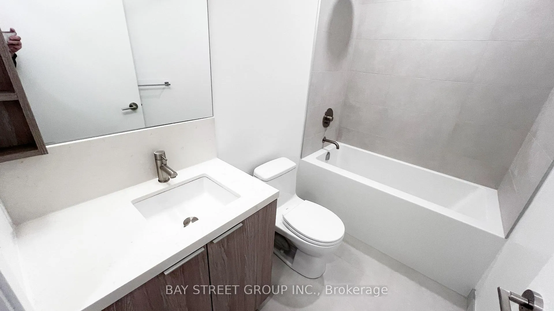 Photo 10 of Unit 821, 2020 Bathurst Street, Toronto, Humewood-Cedarvale — HOMEH