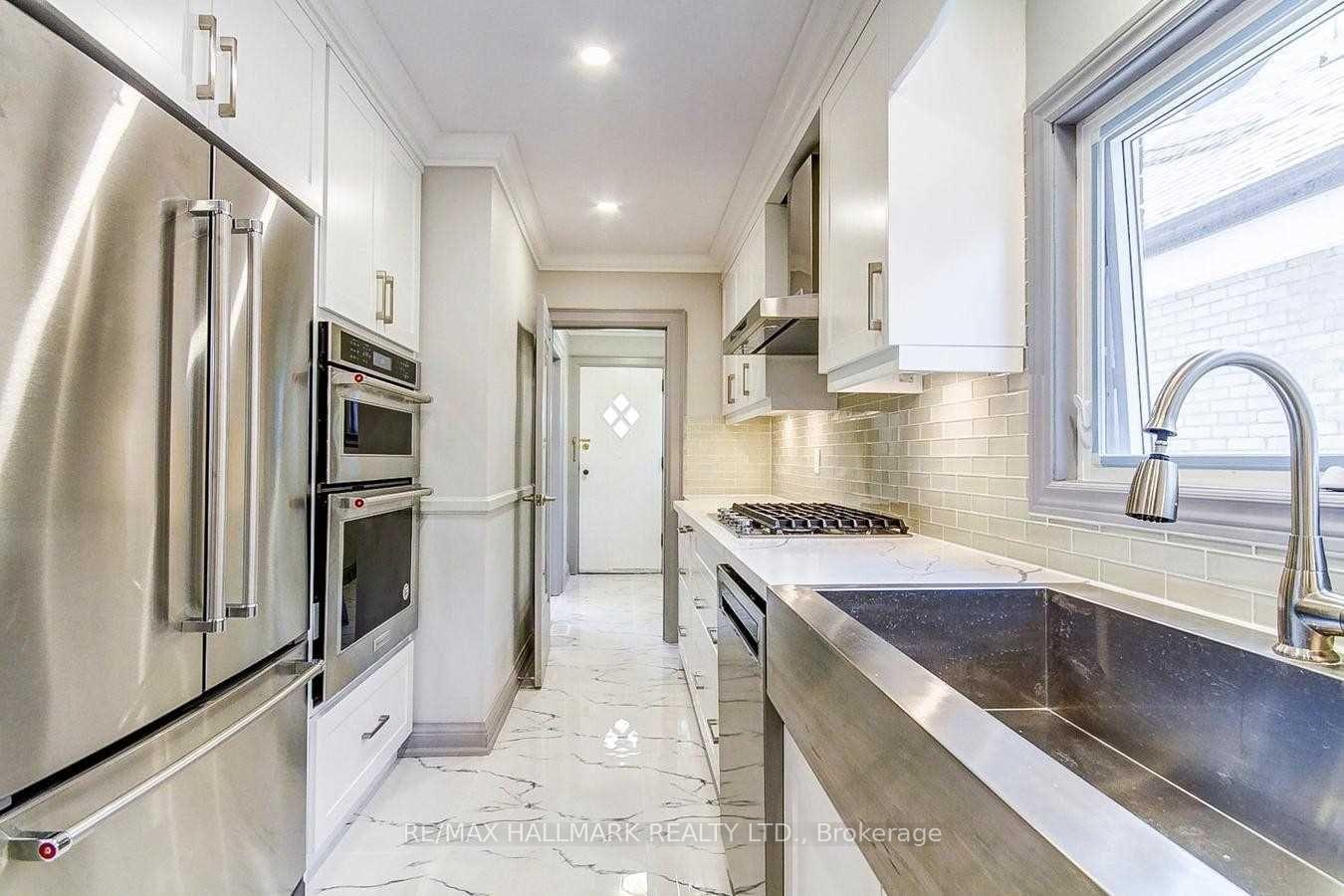 Photo 10 of 330 Sammon Avenue, Toronto, Danforth Village-East York — HOMEH