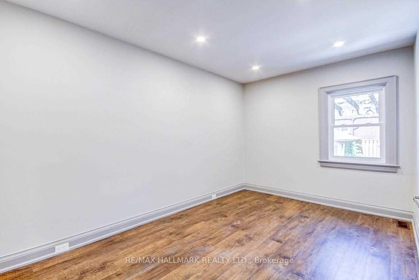 Photo 16 of 330 Sammon Avenue, Toronto, Danforth Village-East York — HOMEH