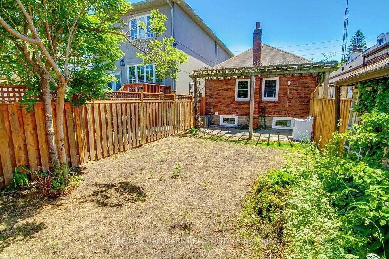 Photo 31 of 330 Sammon Avenue, Toronto, Danforth Village-East York — HOMEH