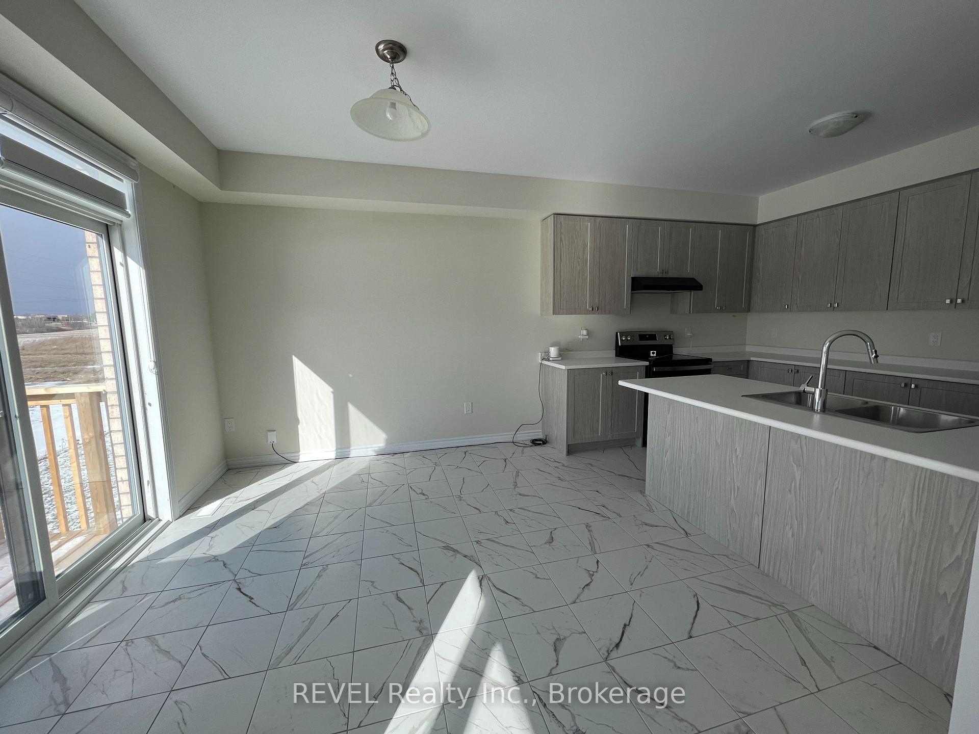 Photo 7 of 219 Vanilla Trail, Thorold, Rolling Meadows — HOMEH