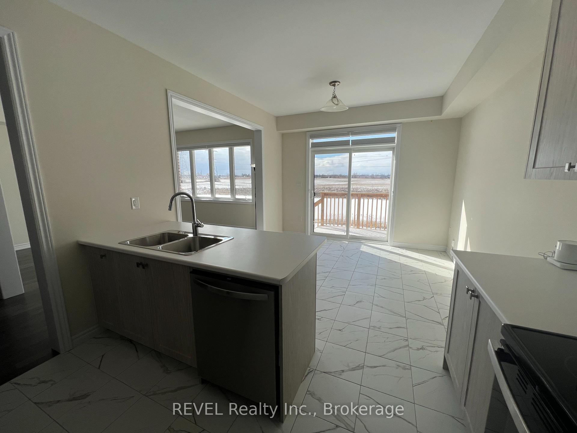 Photo 9 of 219 Vanilla Trail, Thorold, Rolling Meadows — HOMEH