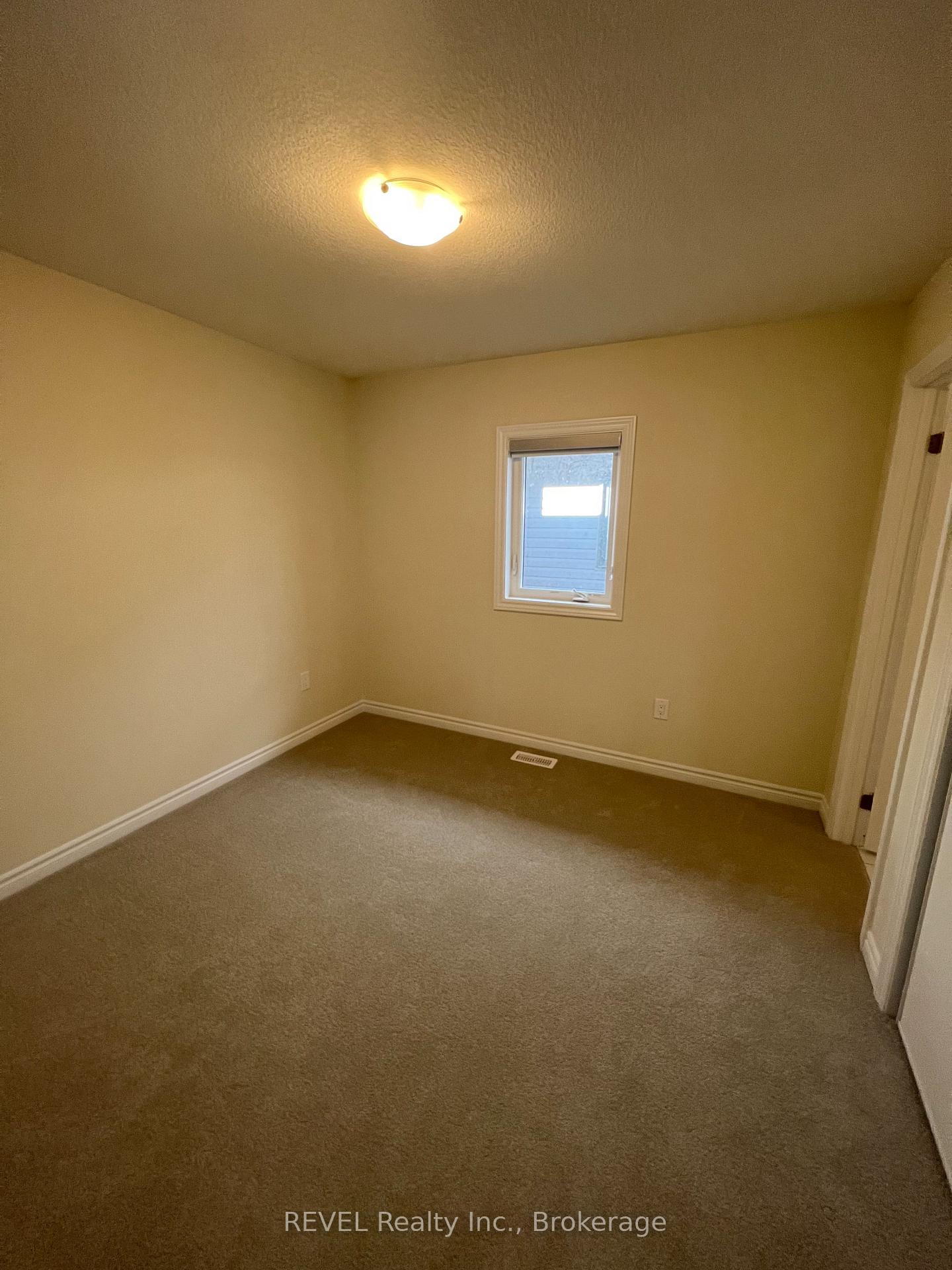 Photo 23 of 219 Vanilla Trail, Thorold, Rolling Meadows — HOMEH