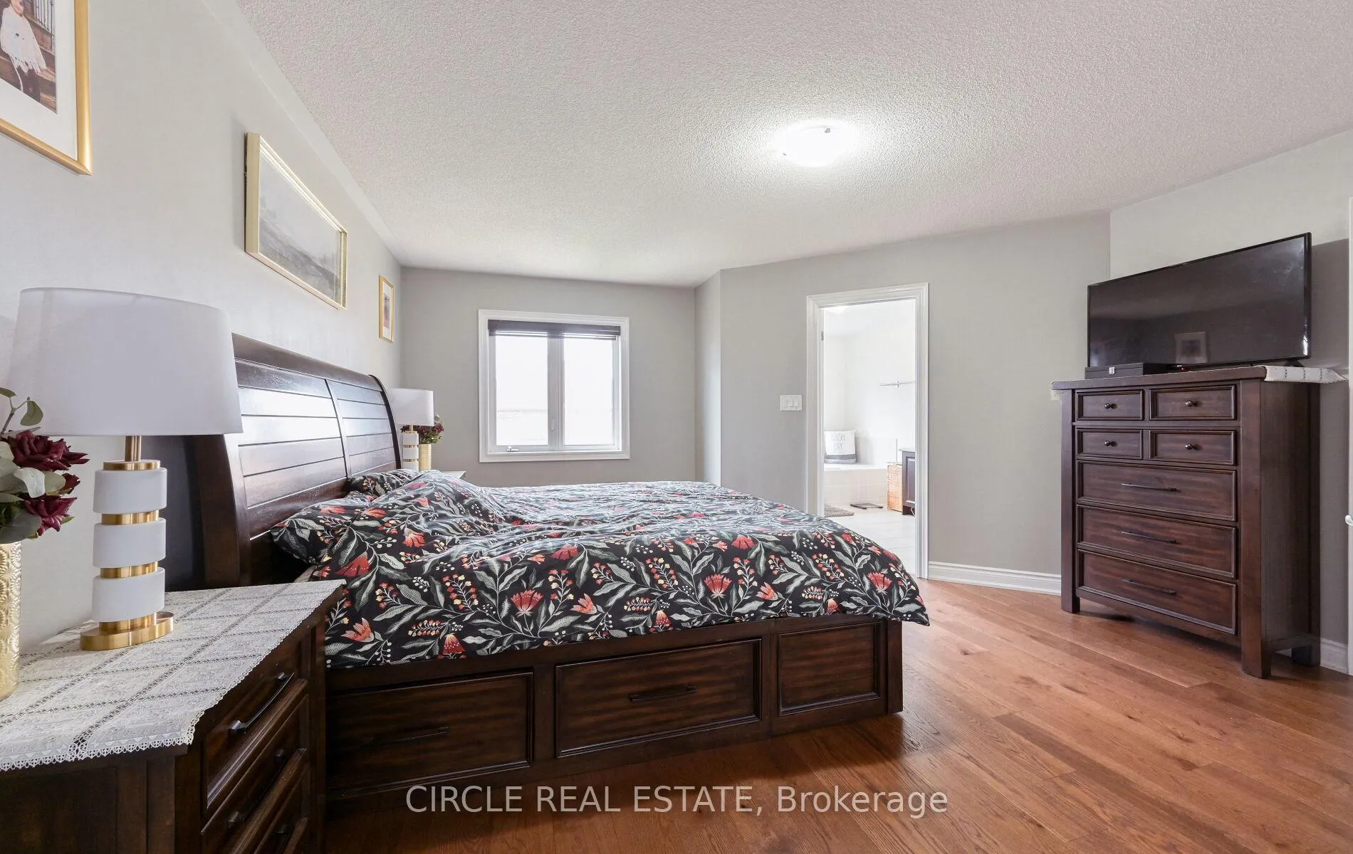 Photo 14 of 22 Brussels Avenue, Brampton, Sandringham-Wellington — HOMEH