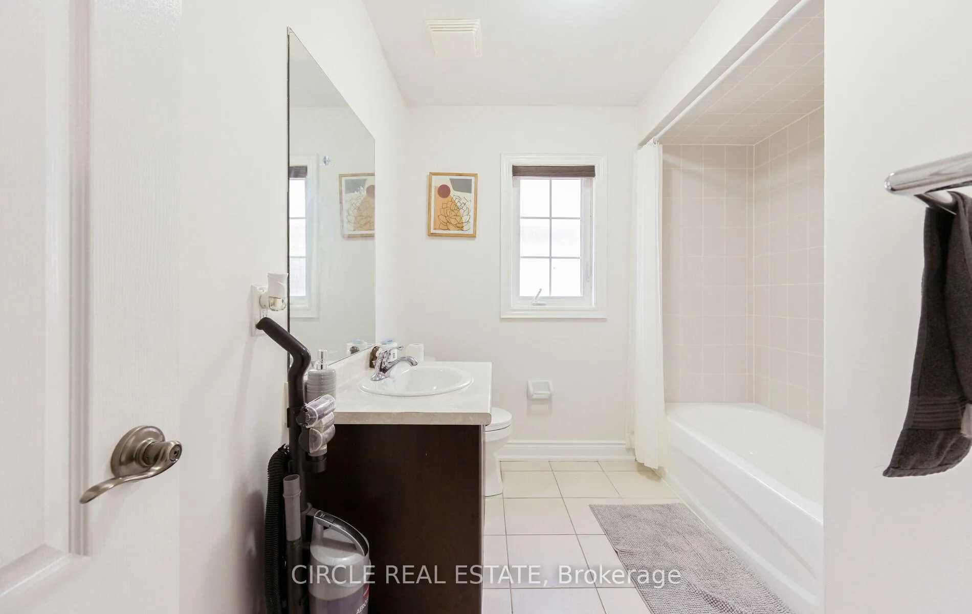 Photo 24 of 22 Brussels Avenue, Brampton, Sandringham-Wellington — HOMEH