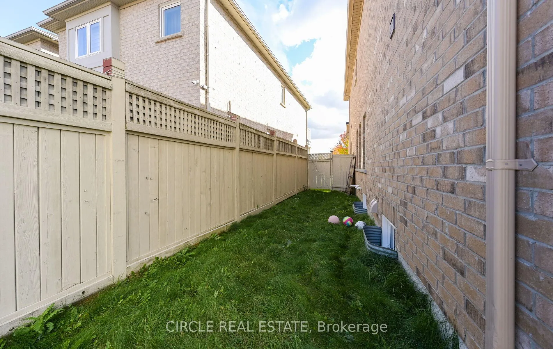 Photo 42 of 22 Brussels Avenue, Brampton, Sandringham-Wellington — HOMEH