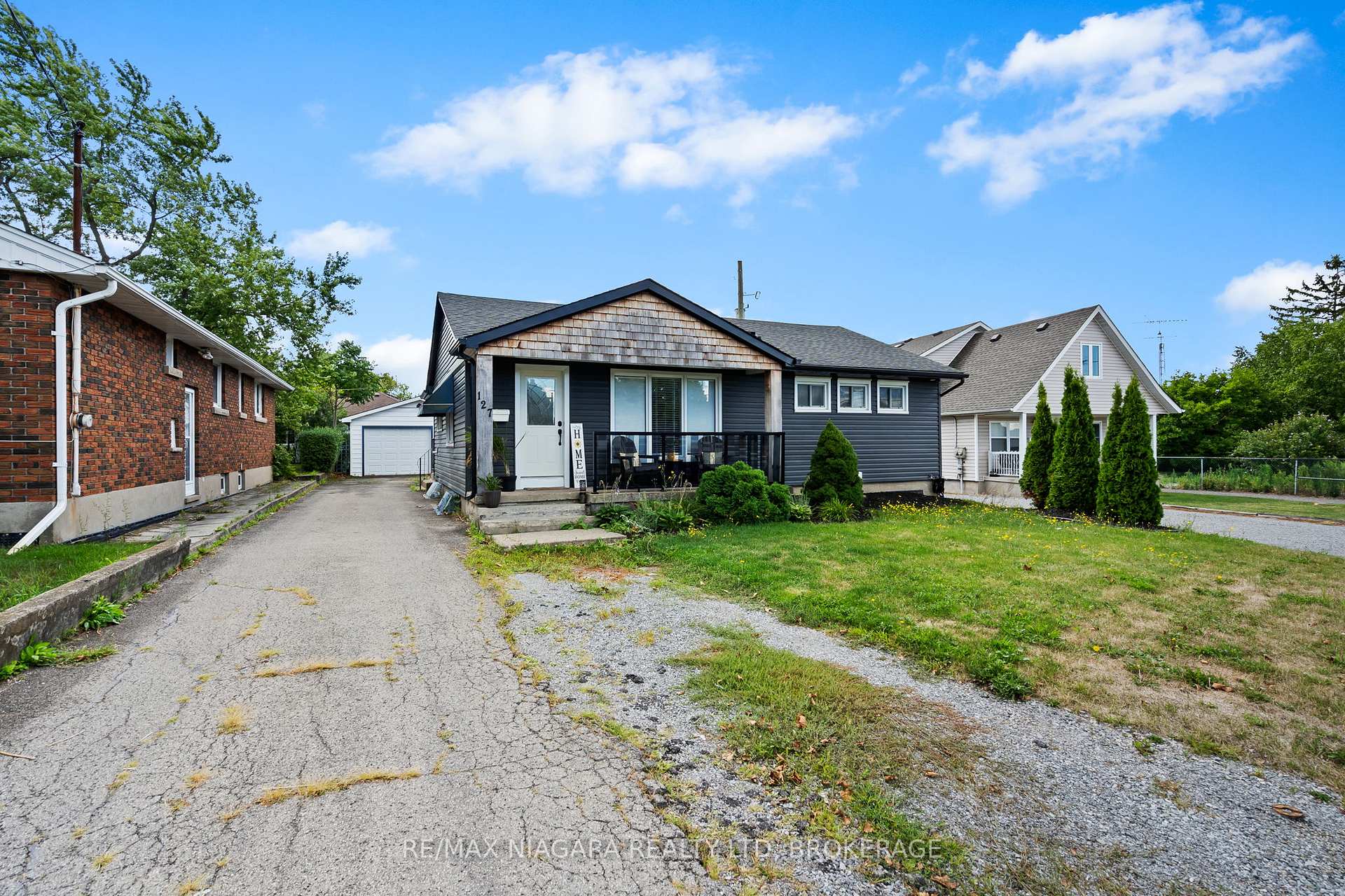 Photo 2 of 127 St Davids Road, Thorold, Thorold Downtown — HOMEH