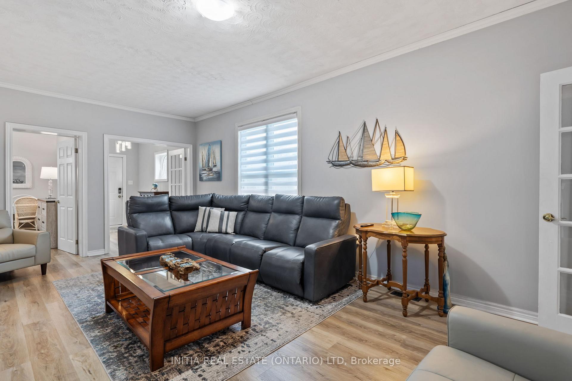Photo 9 of 239 Queen Street, Strathroy-Caradoc, SE — HOMEH
