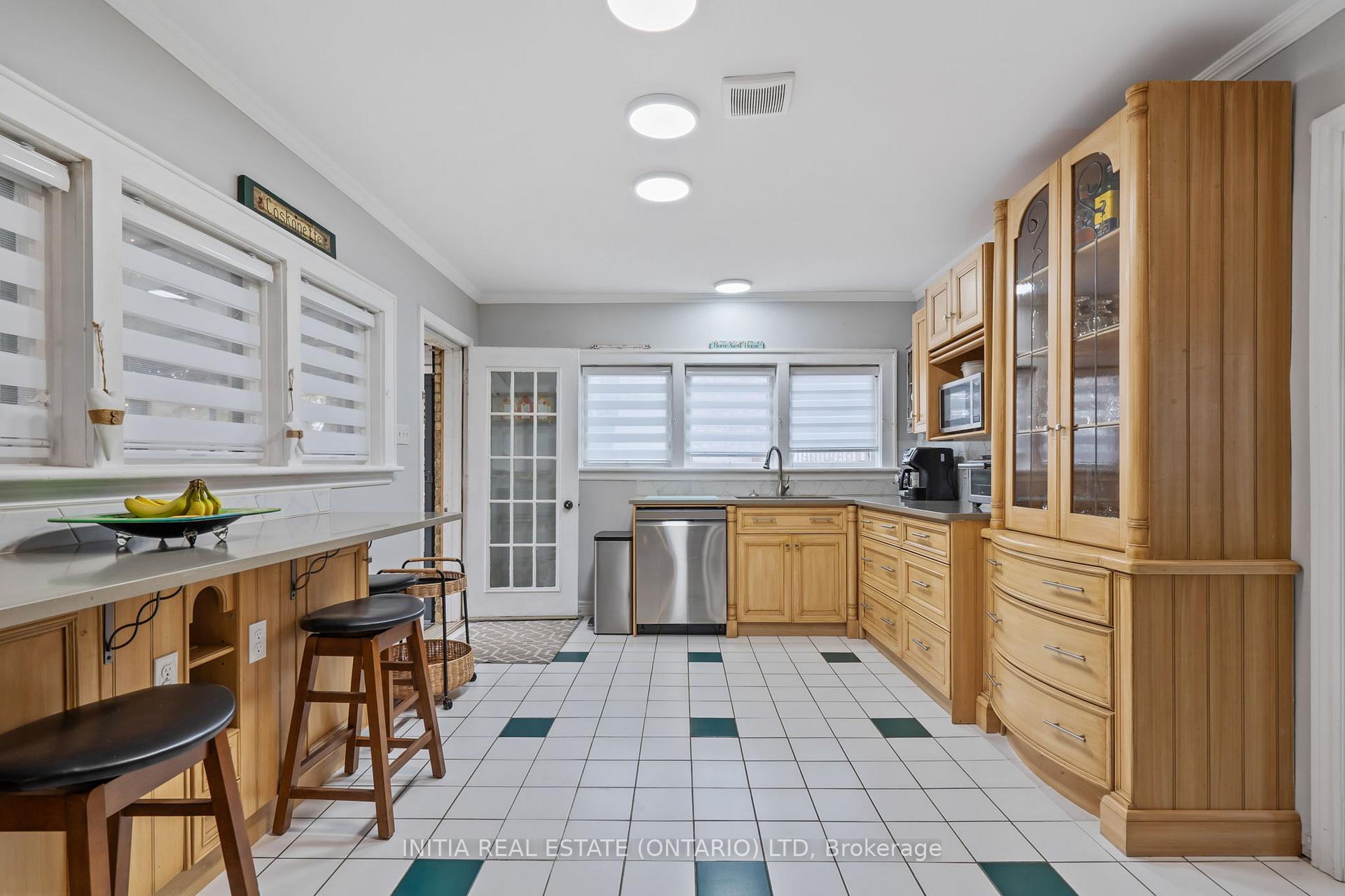 Photo 18 of 239 Queen Street, Strathroy-Caradoc, SE — HOMEH