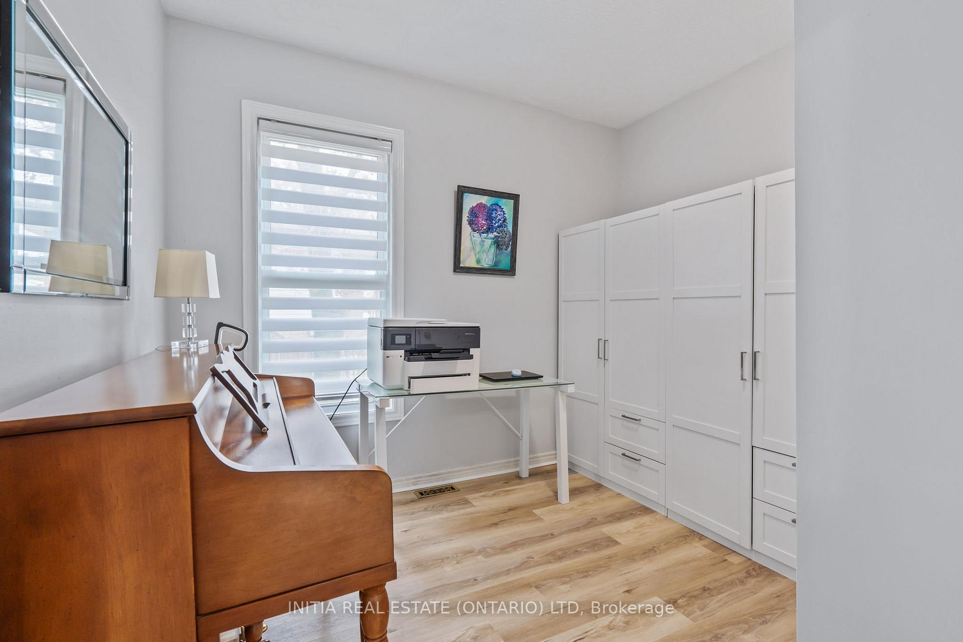 Photo 33 of 239 Queen Street, Strathroy-Caradoc, SE — HOMEH