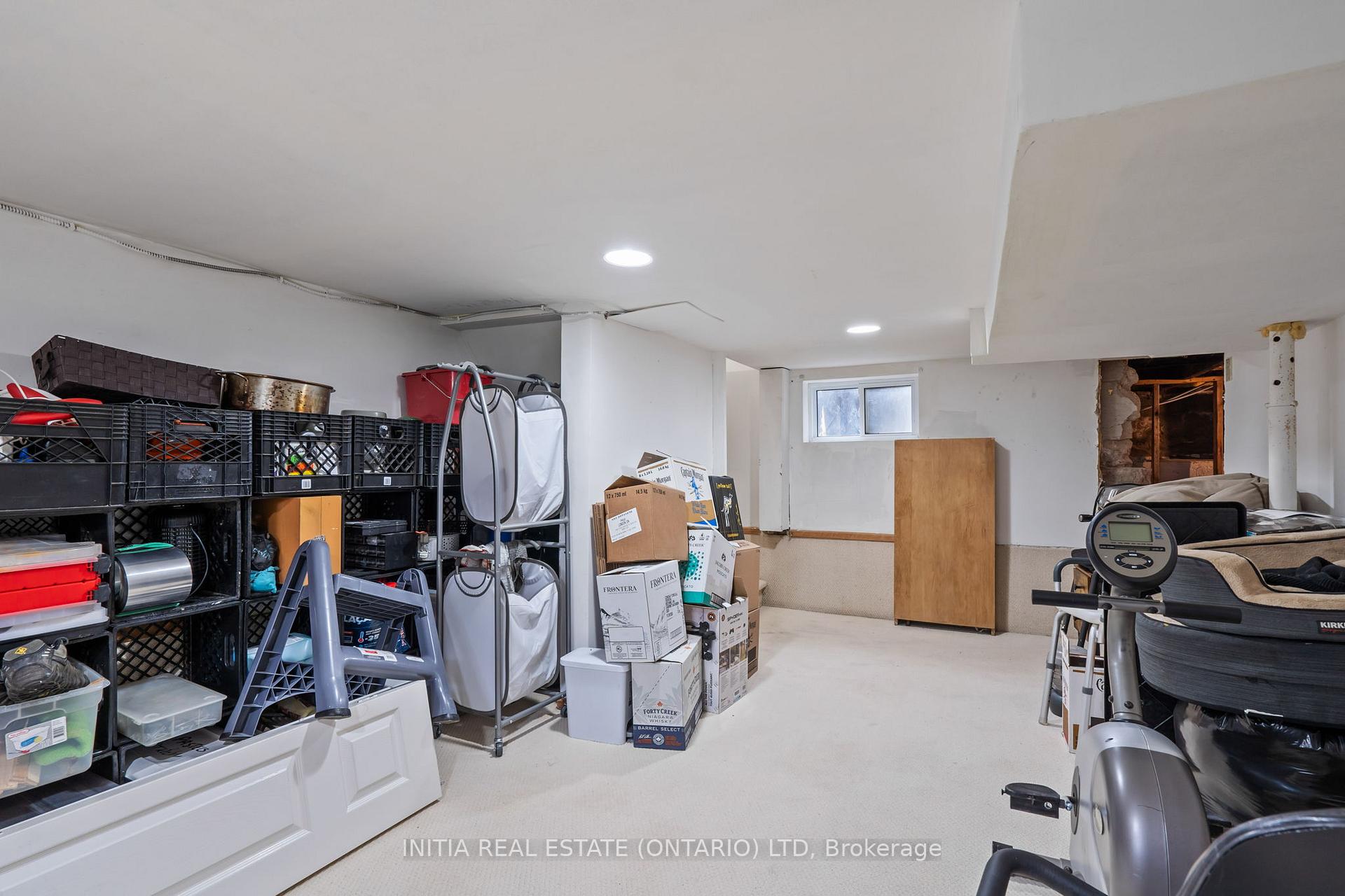 Photo 39 of 239 Queen Street, Strathroy-Caradoc, SE — HOMEH