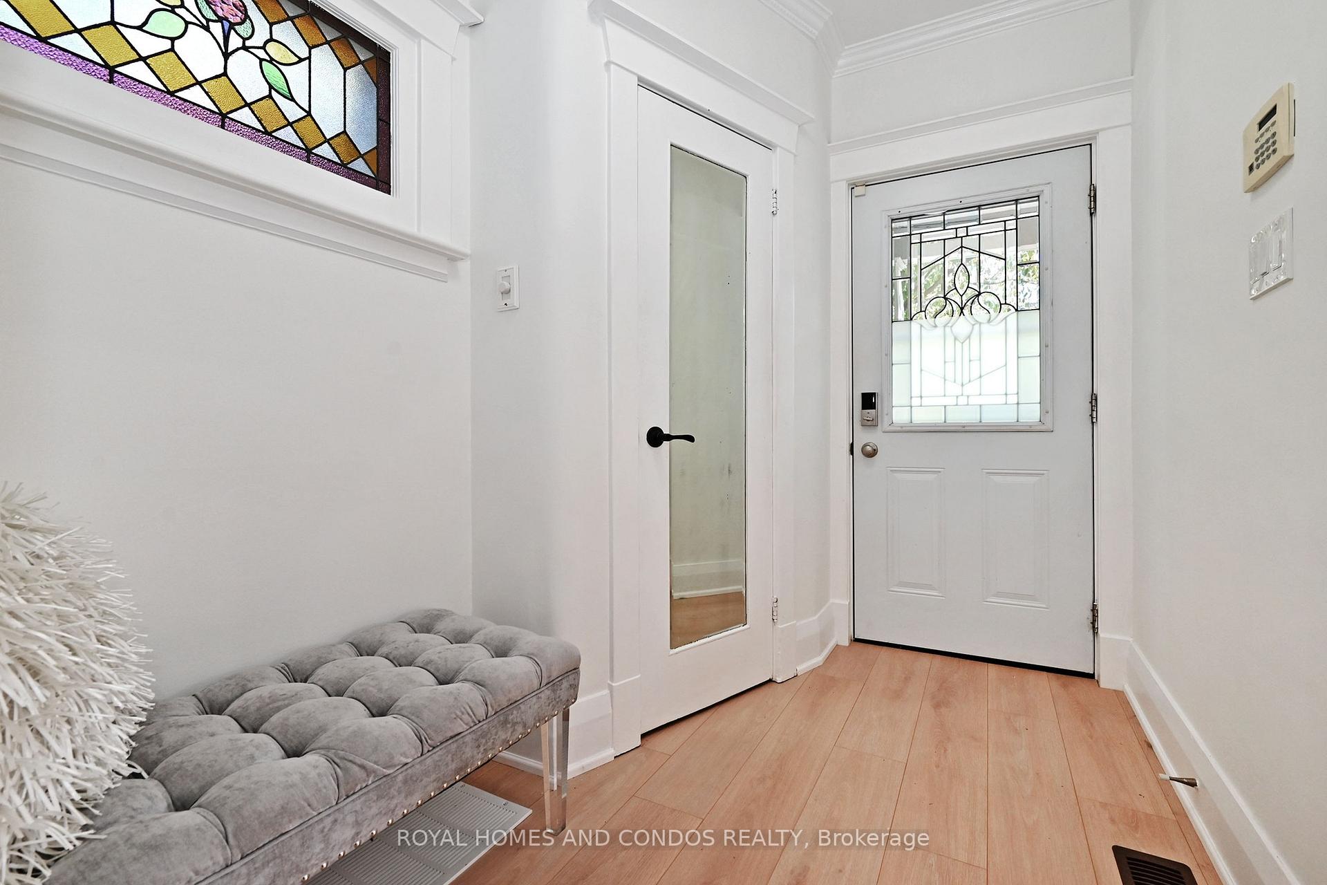 Photo 4 of 38 Gates Avenue, Toronto, East End-Danforth — HOMEH