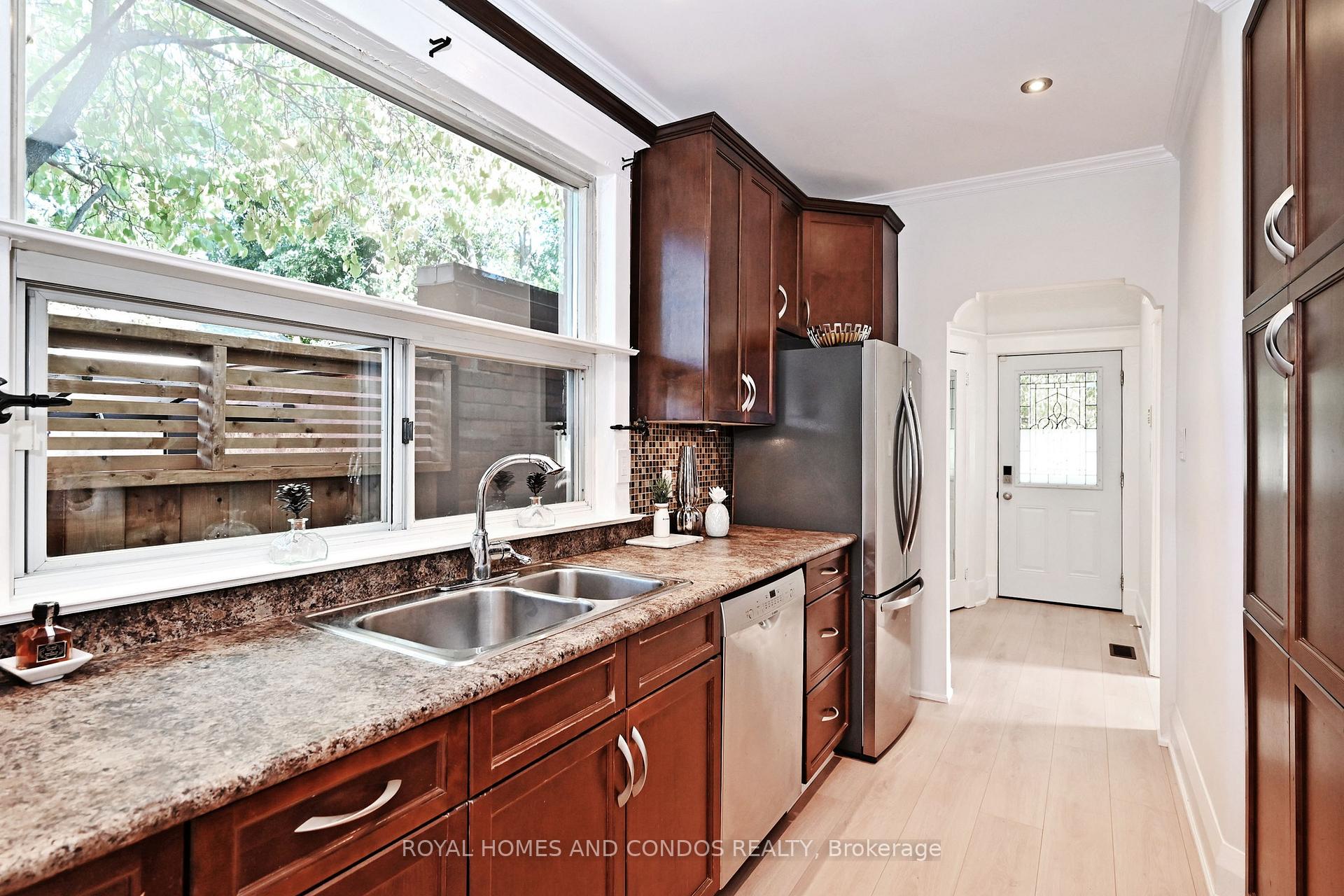 Photo 14 of 38 Gates Avenue, Toronto, East End-Danforth — HOMEH