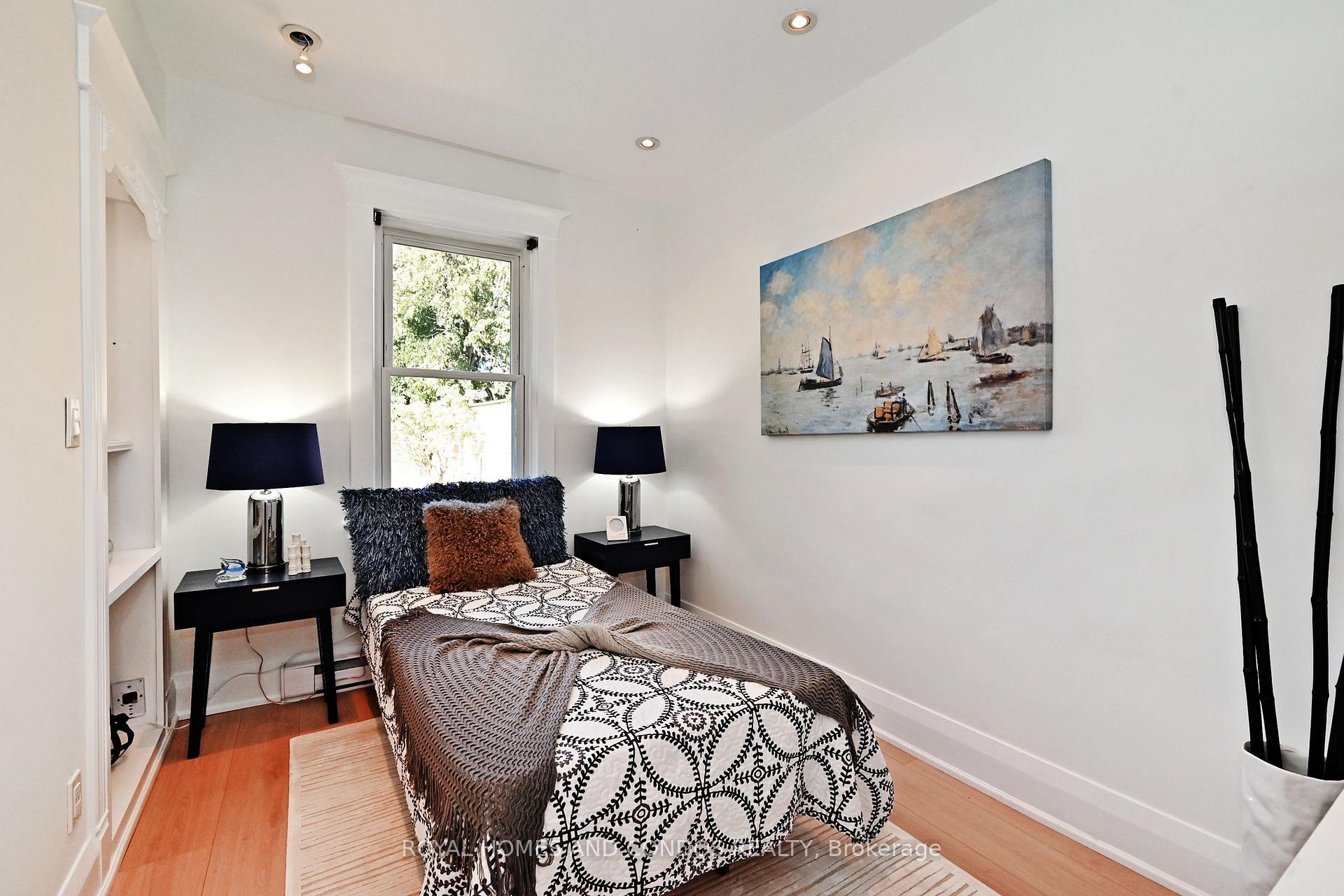 Photo 21 of 38 Gates Avenue, Toronto, East End-Danforth — HOMEH
