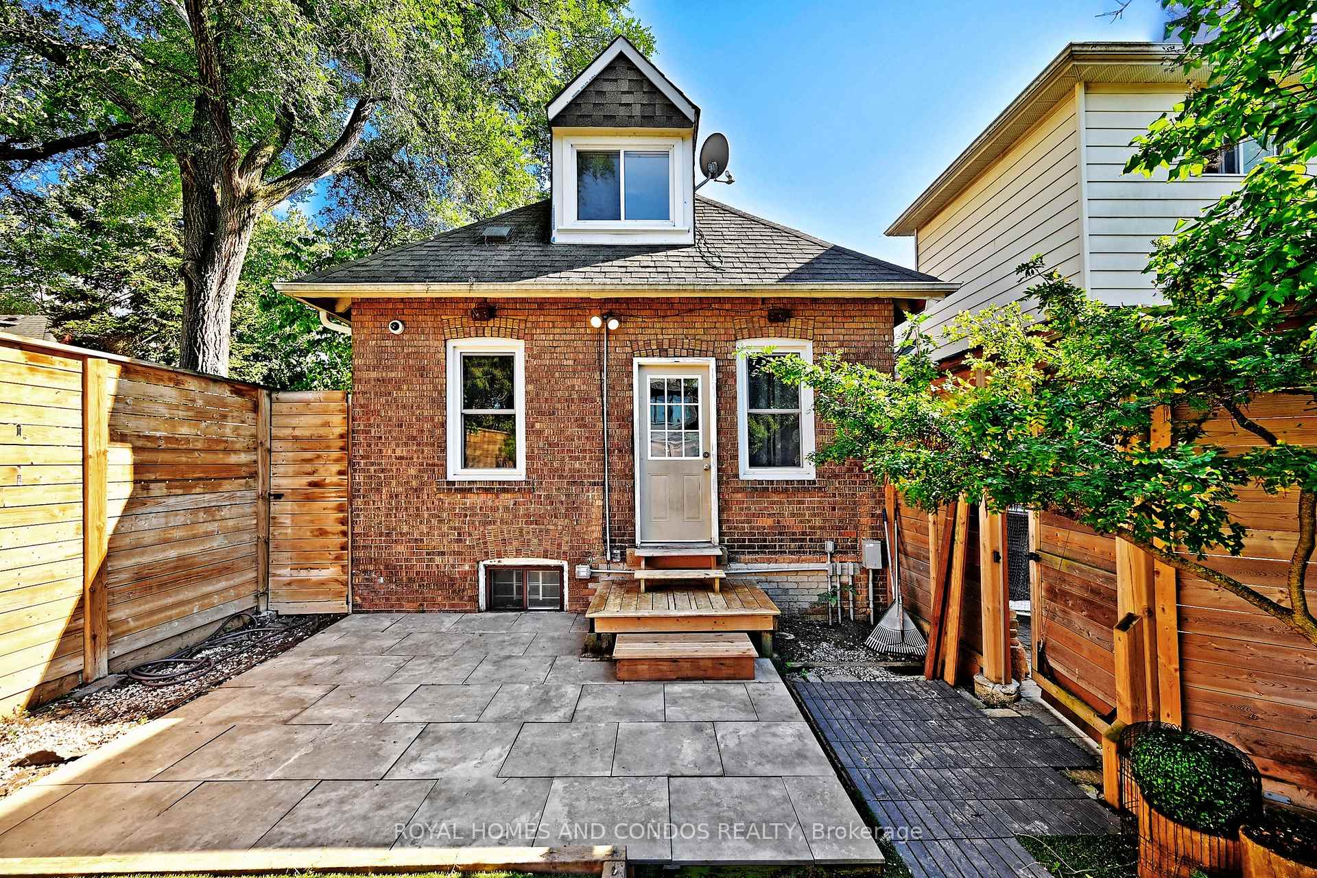 Photo 47 of 38 Gates Avenue, Toronto, East End-Danforth — HOMEH