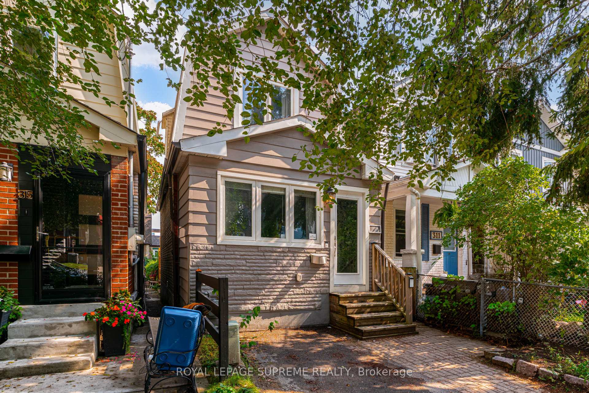 Front of 313 Cedarvale Avenue