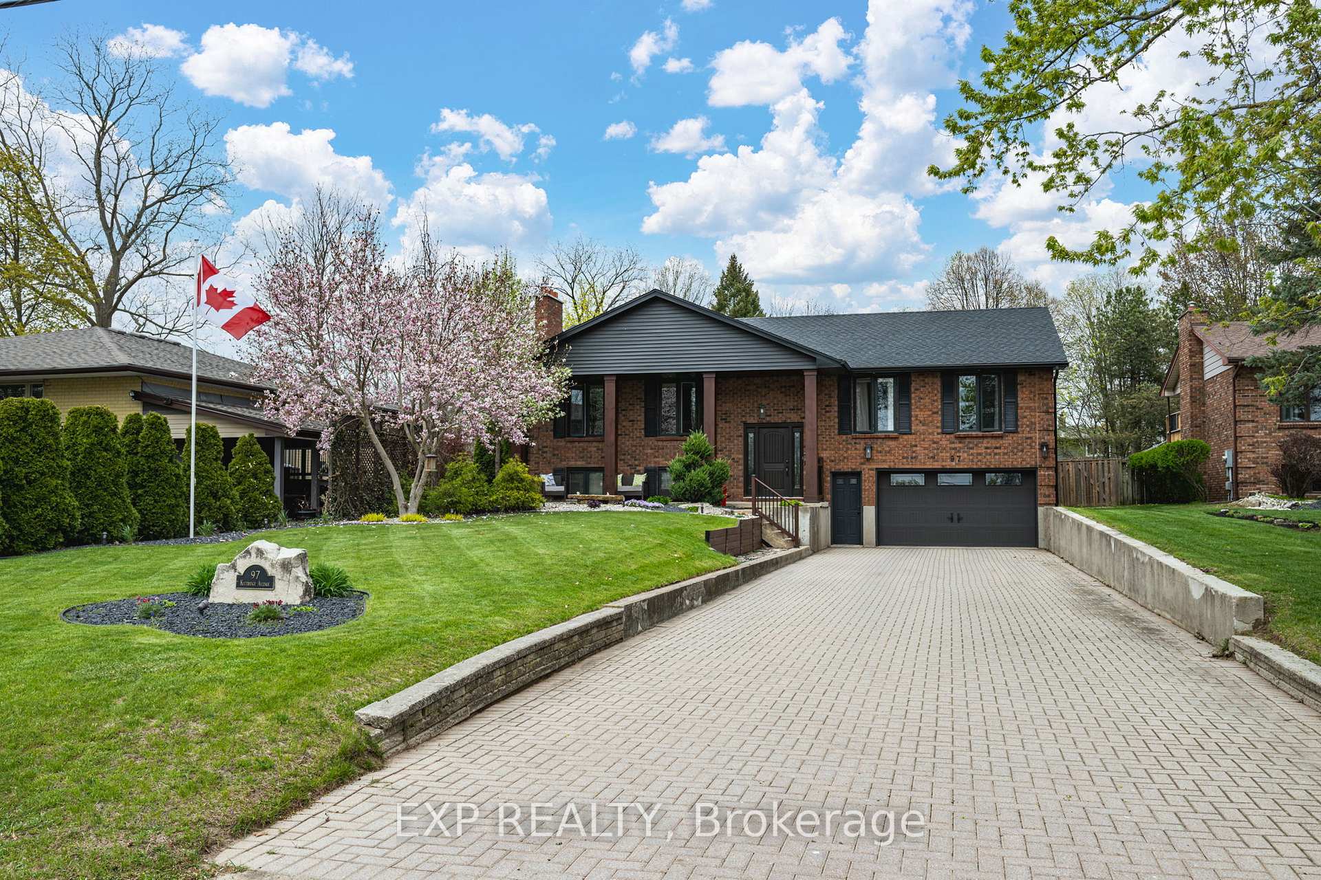 Photo 2 of 97 Kittridge Avenue E, Strathroy-Caradoc, NE — HOMEH